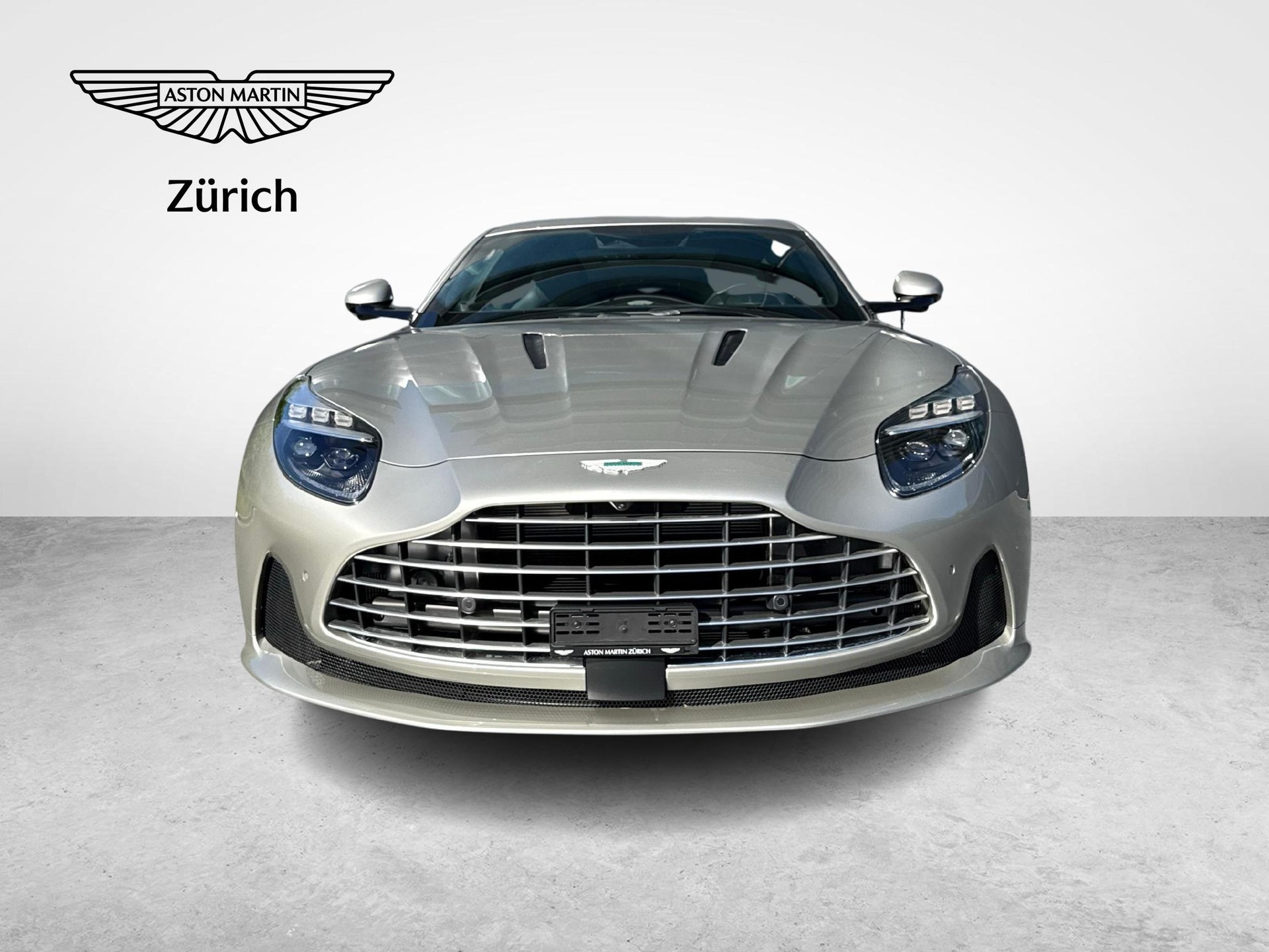 ASTON MARTIN DB12 Coupé 4.0 V8 Bi-Turbo "1 of 60 Goldfinger Edition"-image-7