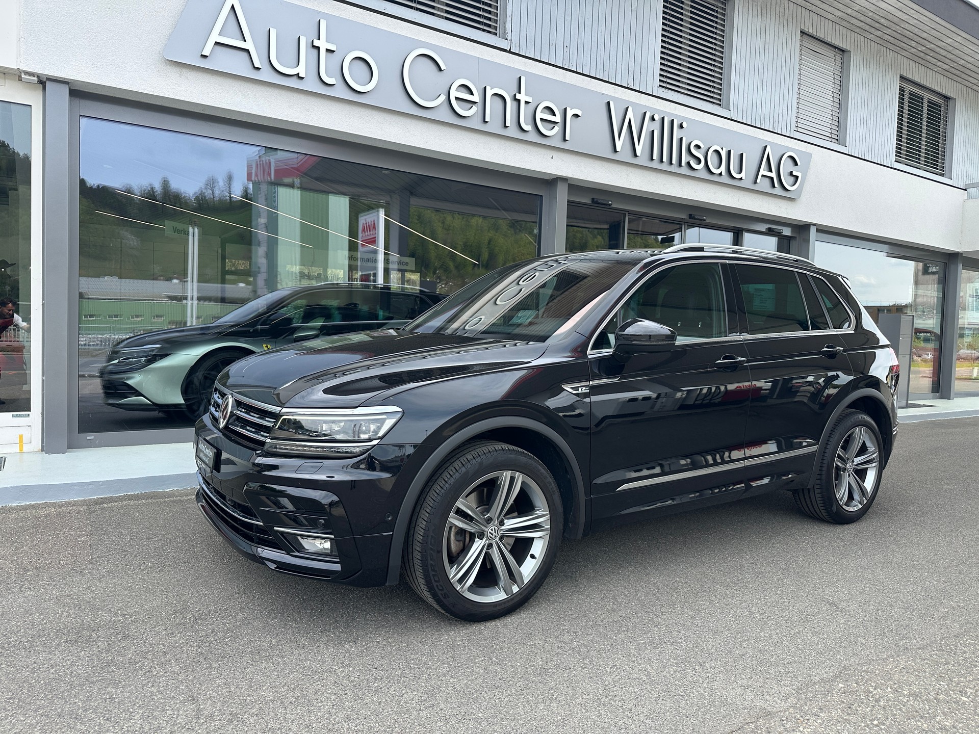VW Tiguan 2.0TSI HL R Line 4Motion DSG