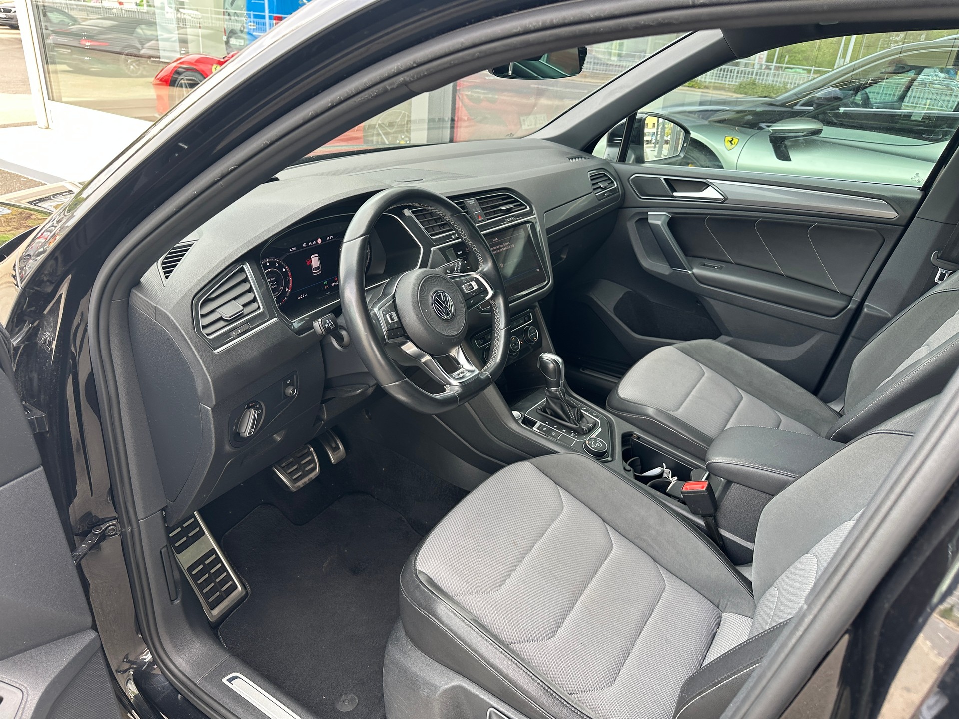 VW Tiguan 2.0TSI HL R Line 4Motion DSG-image-8