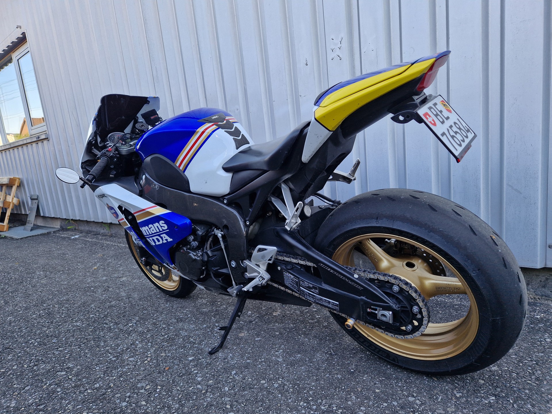 HONDA CBR 1000 RA ABS Rothmans-image-12