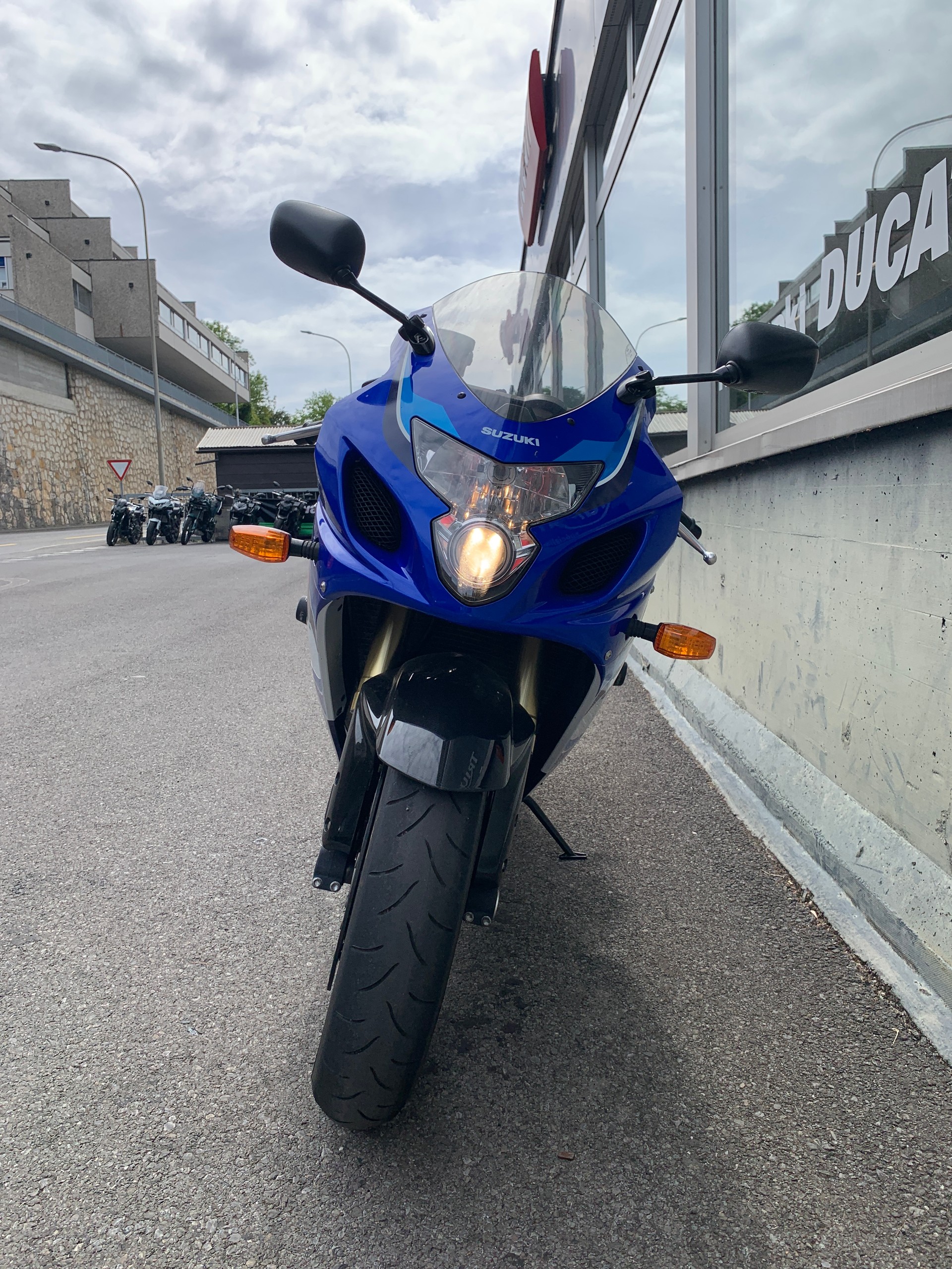 SUZUKI GSX-R 750 K5 Anniversary-image-2