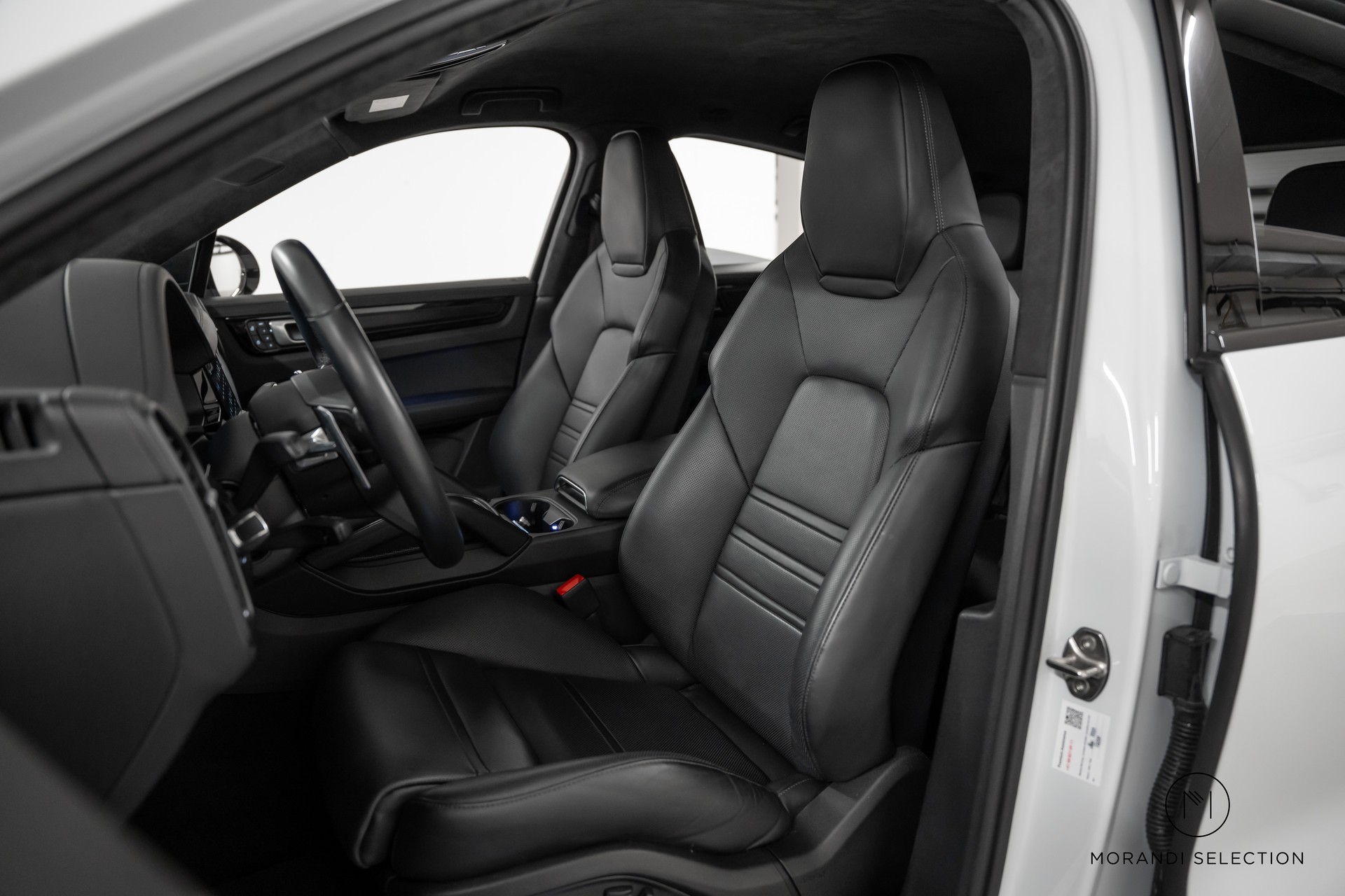 PORSCHE Cayenne Coupé 4.0 V8 Turbo GT-image-16