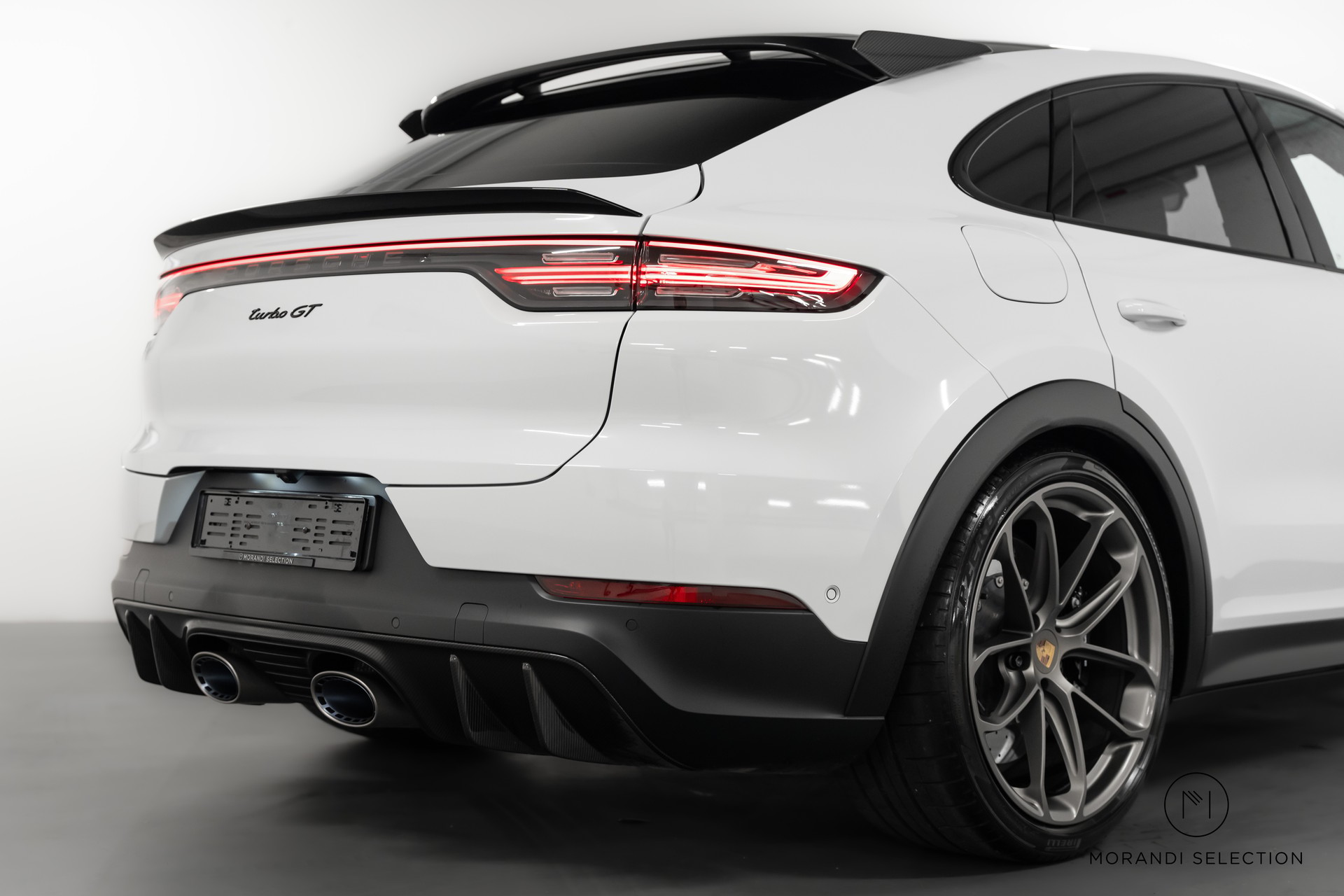 PORSCHE Cayenne Coupé 4.0 V8 Turbo GT-showroom-element-1