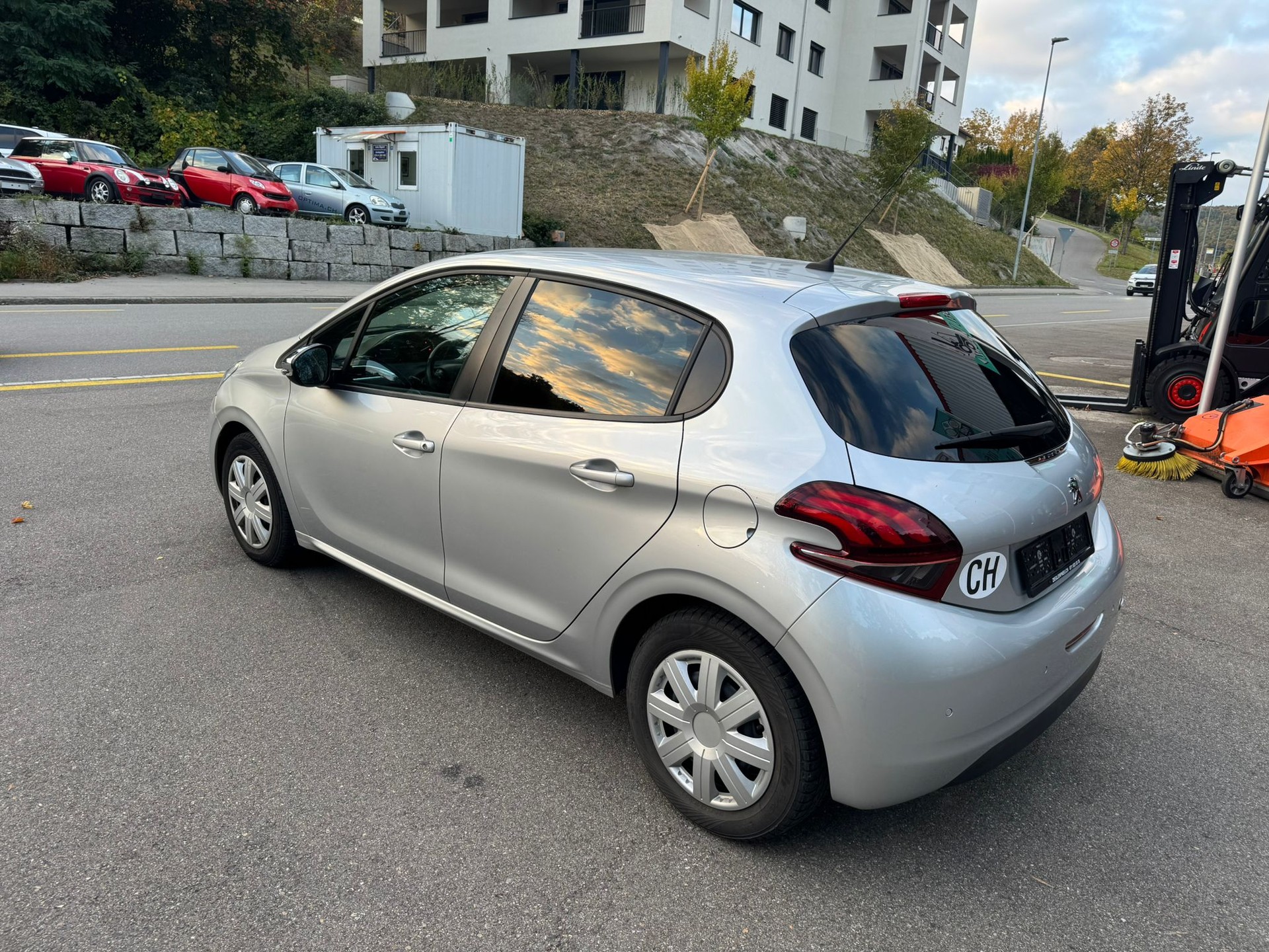 PEUGEOT 208 1.2 PureTech Access-image-6