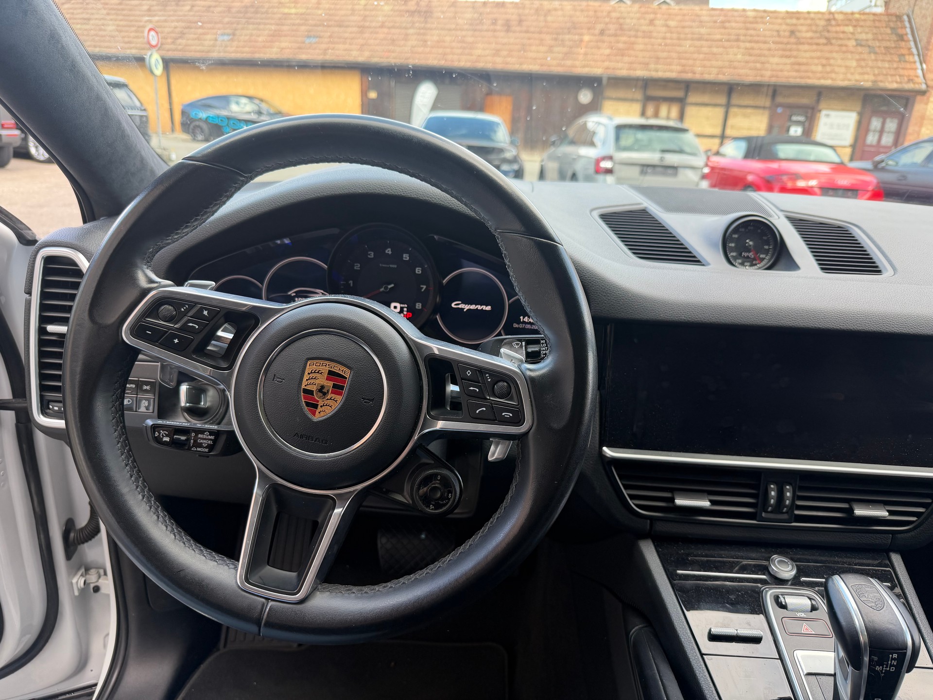 PORSCHE Cayenne Coupé-image-10