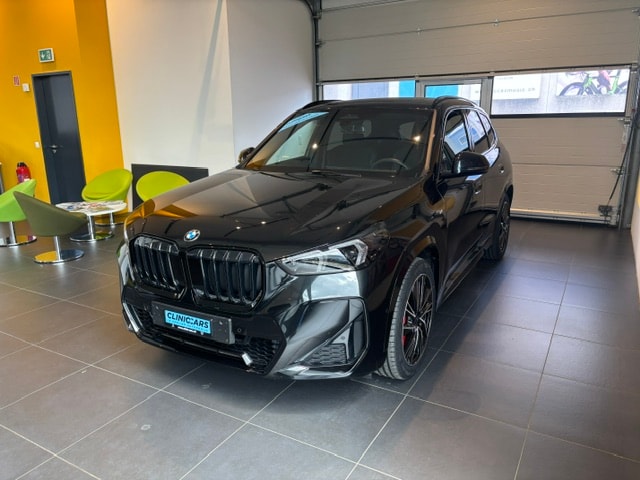 BMW X1 xDrive 20d 48V M Sport-showroom-element-3