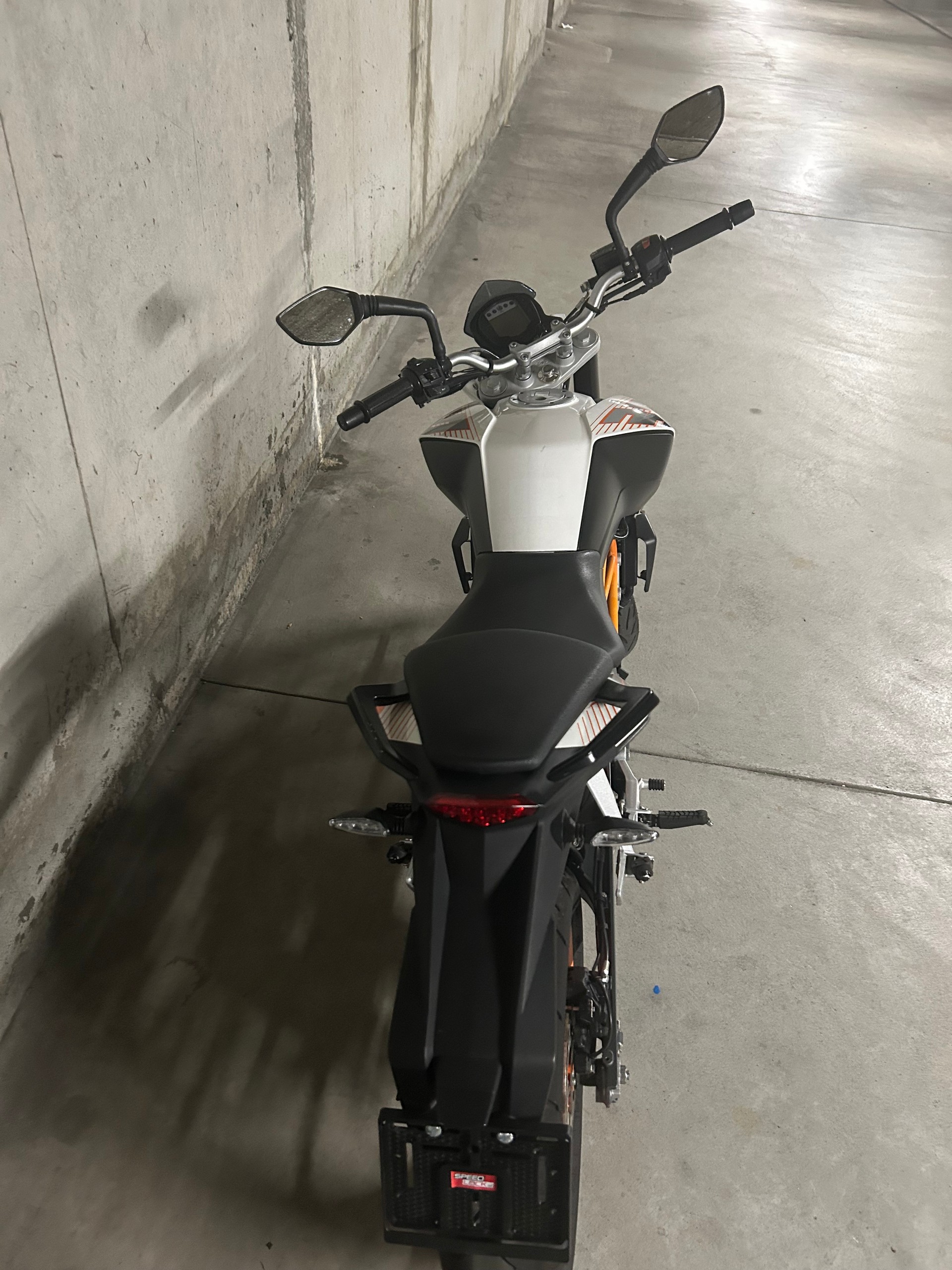 KTM 390 Duke ABS-image-2
