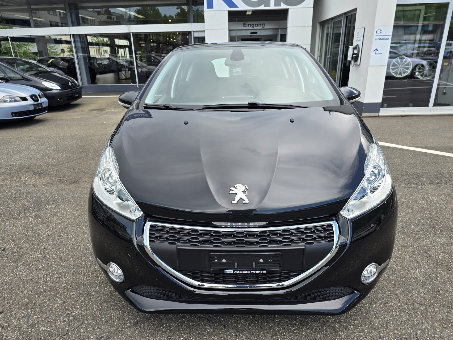 PEUGEOT 208 1.4 VTI Active-showroom-element-1