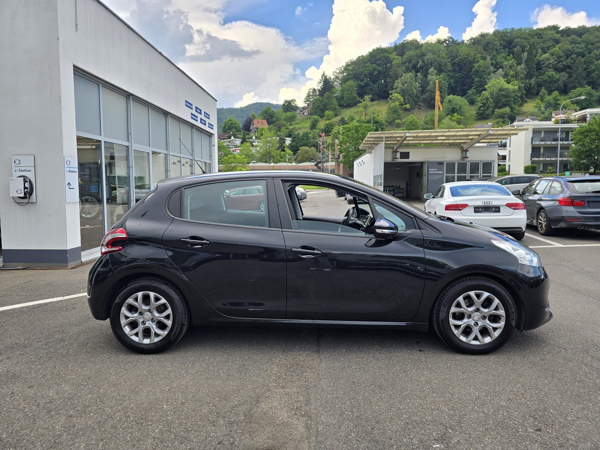 PEUGEOT 208 1.4 VTI Active-image-6