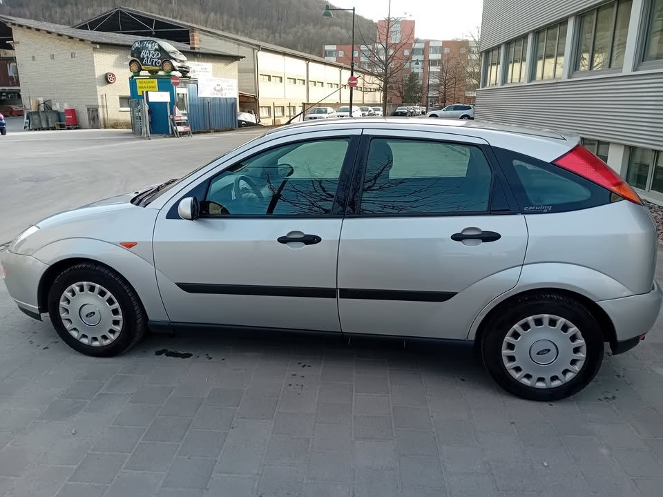 FORD Focus 1.6i 16V Trend-image-4