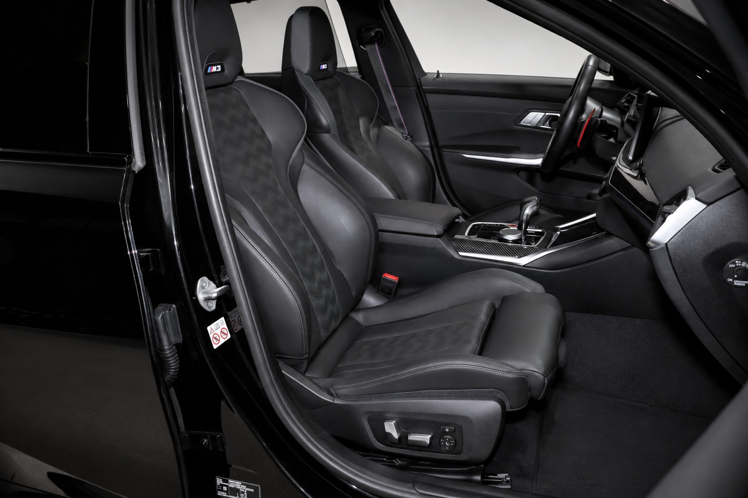 BMW M3 Competition xDrive Touring CH FAHRZEUG-image-9
