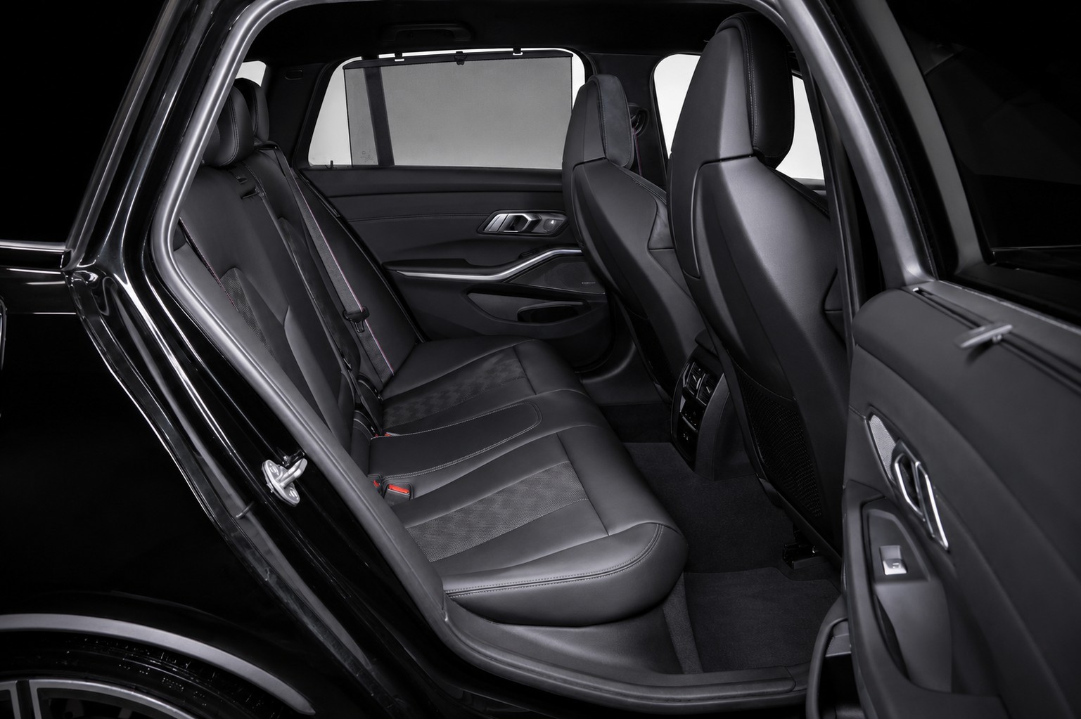 BMW M3 Competition xDrive Touring CH FAHRZEUG-image-10