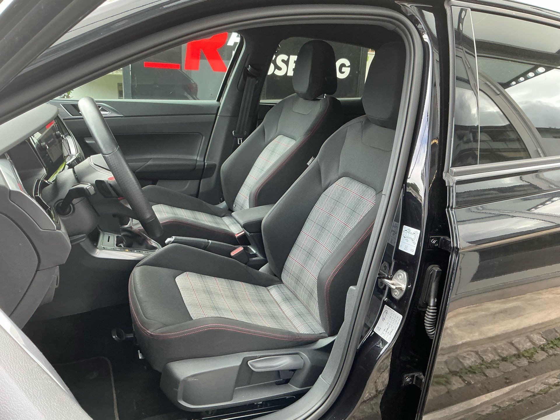 VW Polo 2.0 TSI DSG GTI *** TOP AUSSTATTUNG ***-image-7