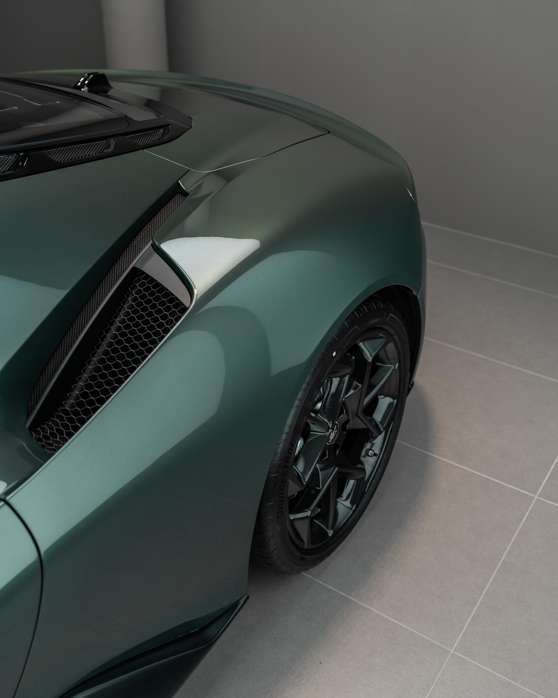 MASERATI MC20 3.0 V6-showroom-element-2