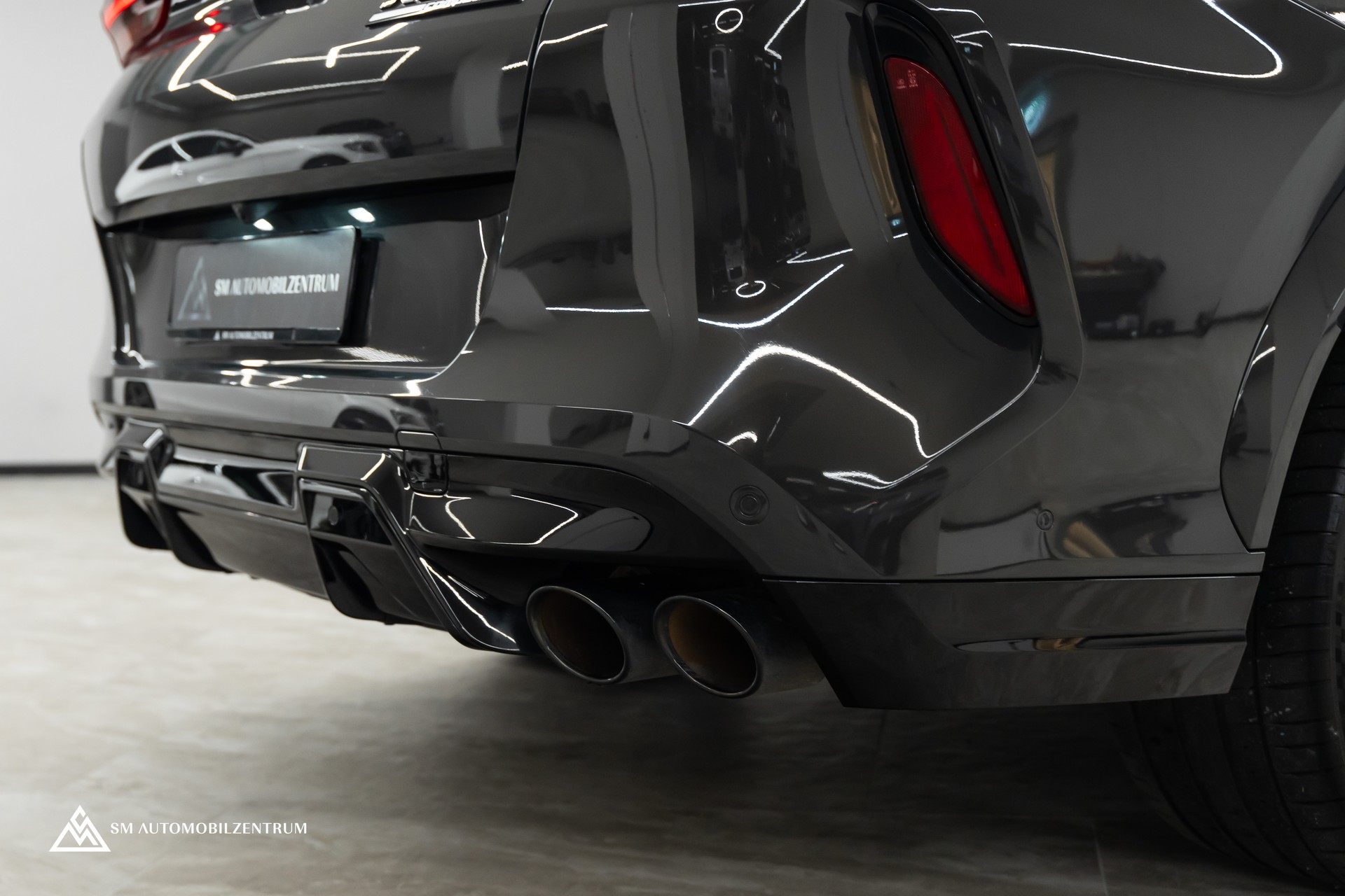 BMW X6 M Competition / Panorama / 360° / Carbon Fibre-image-21
