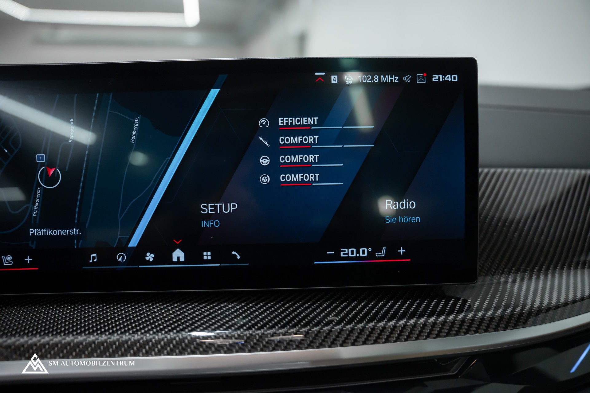 BMW X6 M Competition / Panorama / 360° / Carbon Fibre-image-27