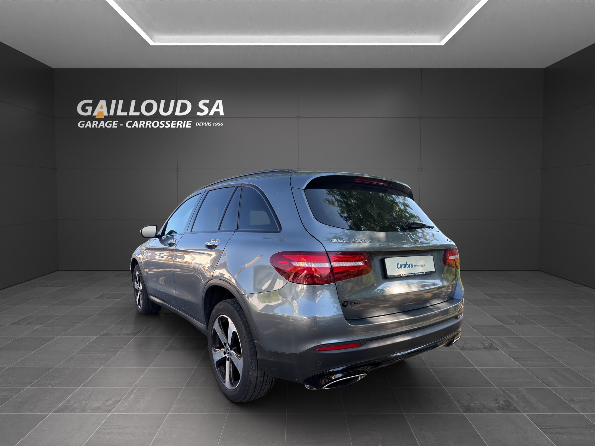MERCEDES-BENZ GLC 350 e Exclusive 4Matic 7G-Tronic-showroom-element-2