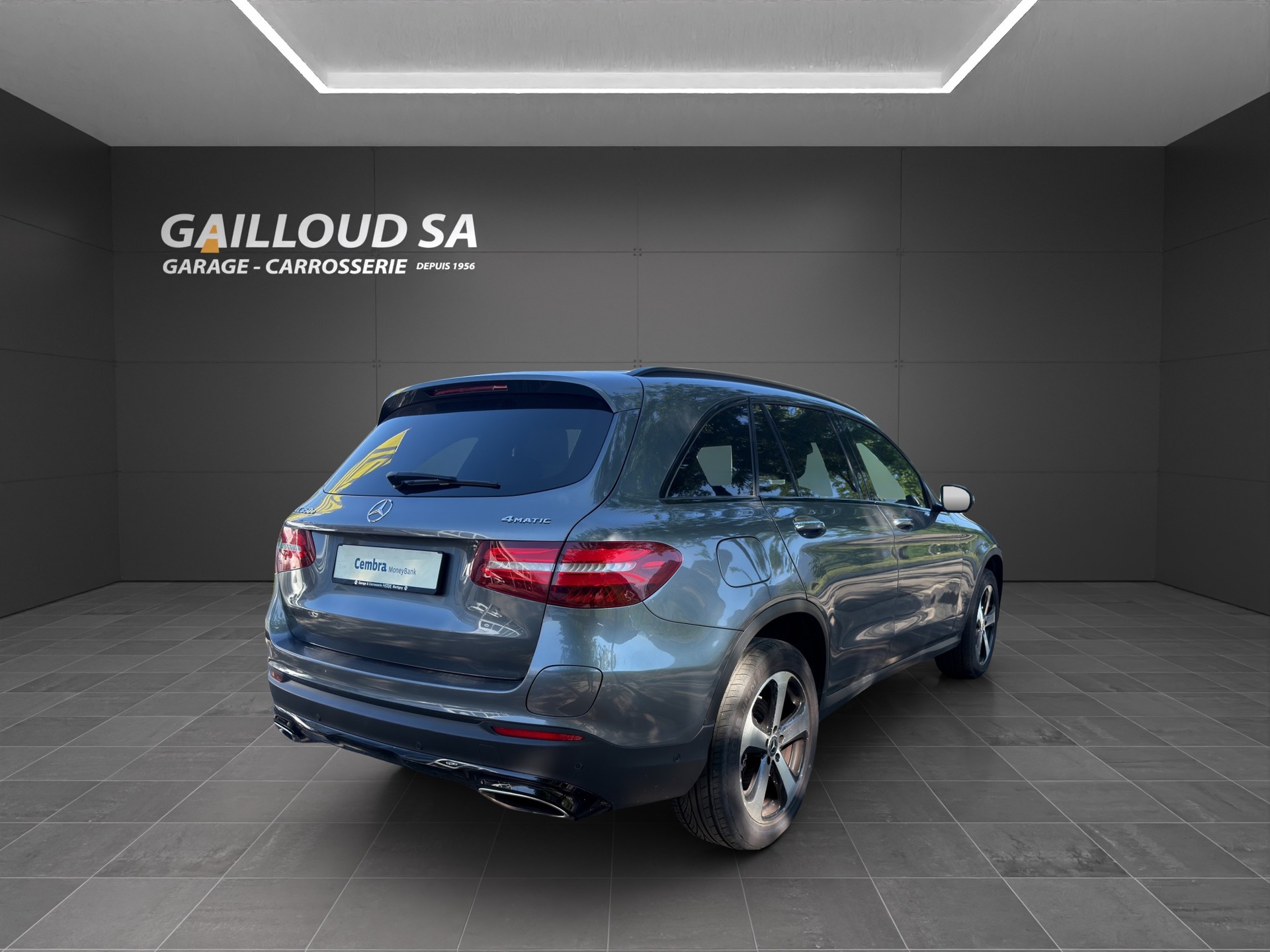 MERCEDES-BENZ GLC 350 e Exclusive 4Matic 7G-Tronic-showroom-element-3