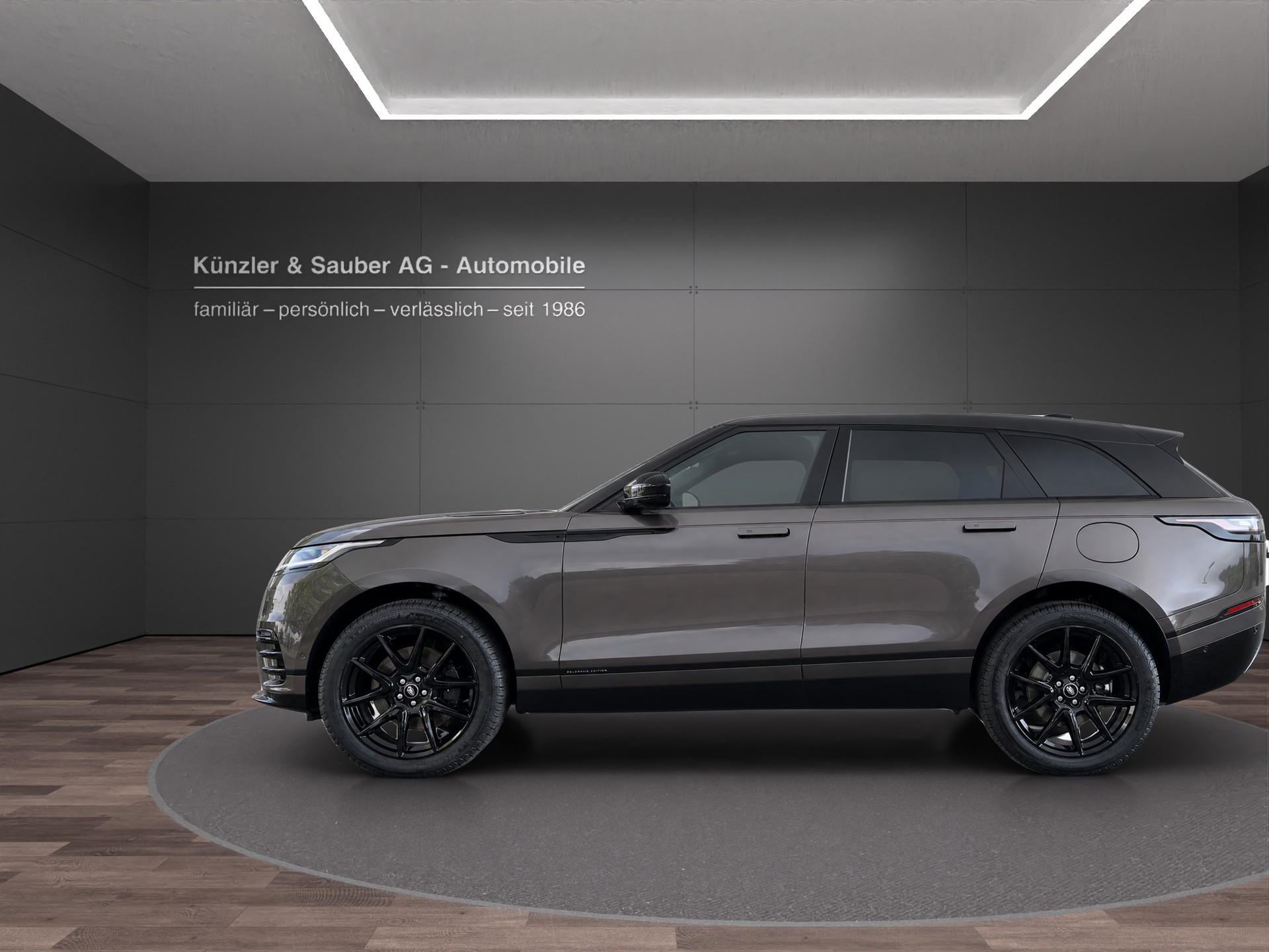 LAND ROVER Range Rover Velar P400e 2.0 I4 PHEV Belgravia Ed. Automatic-showroom-element-1