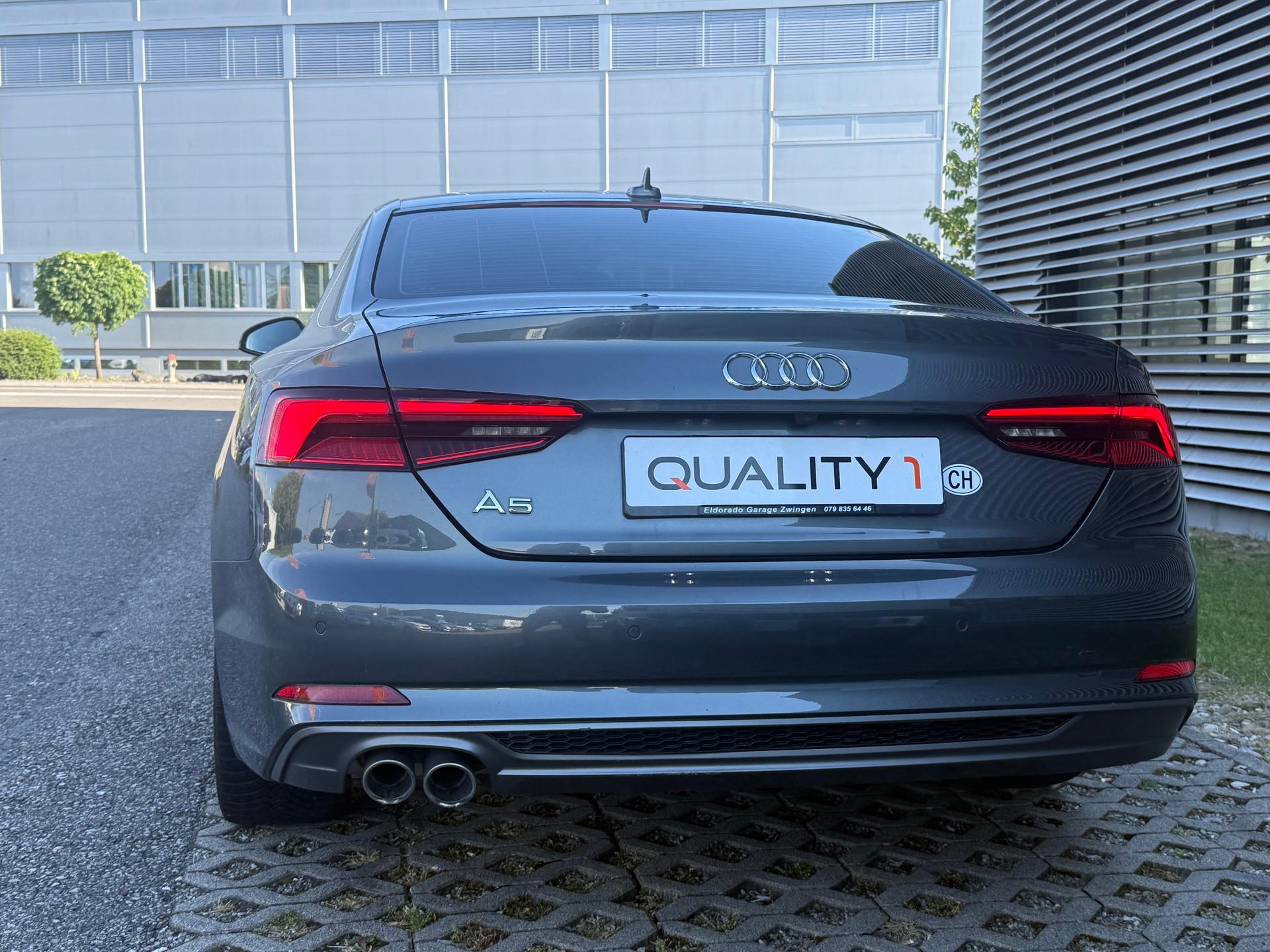 AUDI A5 Coupé 2.0 TDI Design S-tronic S Line-image-5