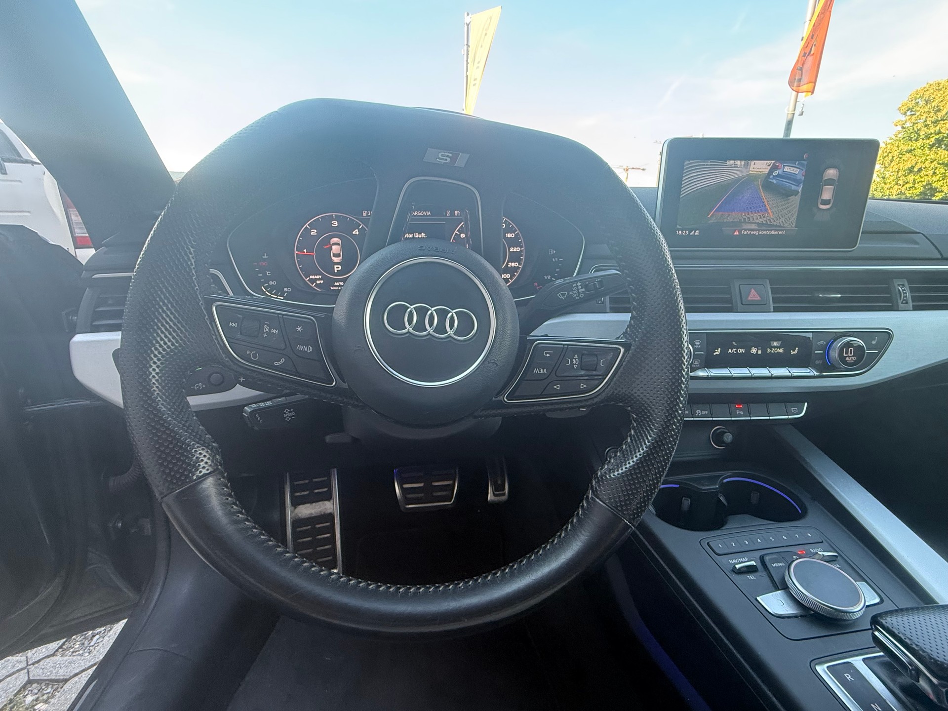 AUDI A5 Coupé 2.0 TDI Design S-tronic S Line-image-11