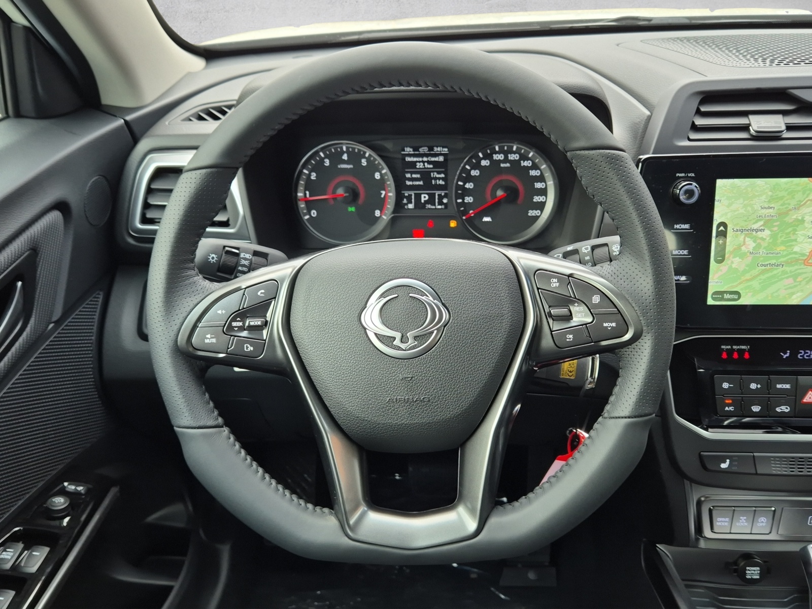 KGM-SsangYong Tivoli 1.5 T GDI Steel 4WD Automat-image-6