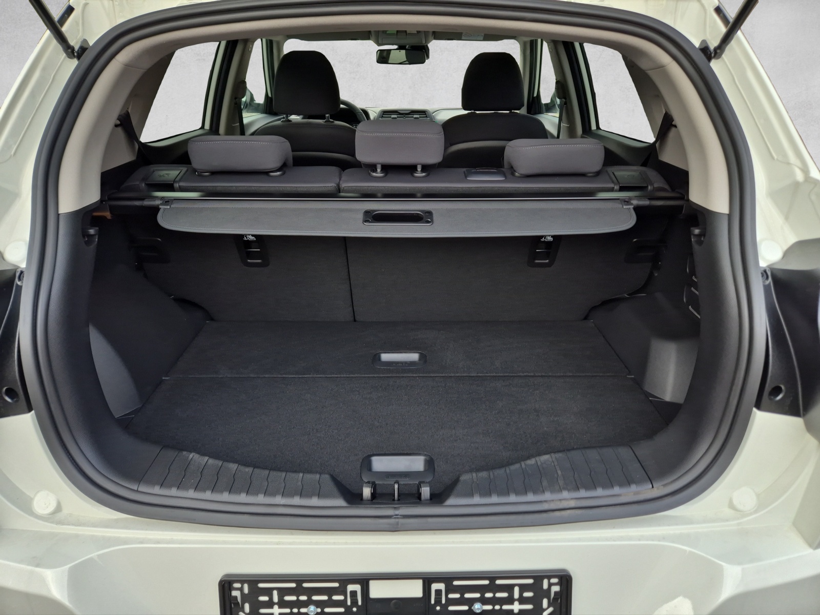 KGM-SsangYong Tivoli 1.5 T GDI Steel 4WD Automat-image-12