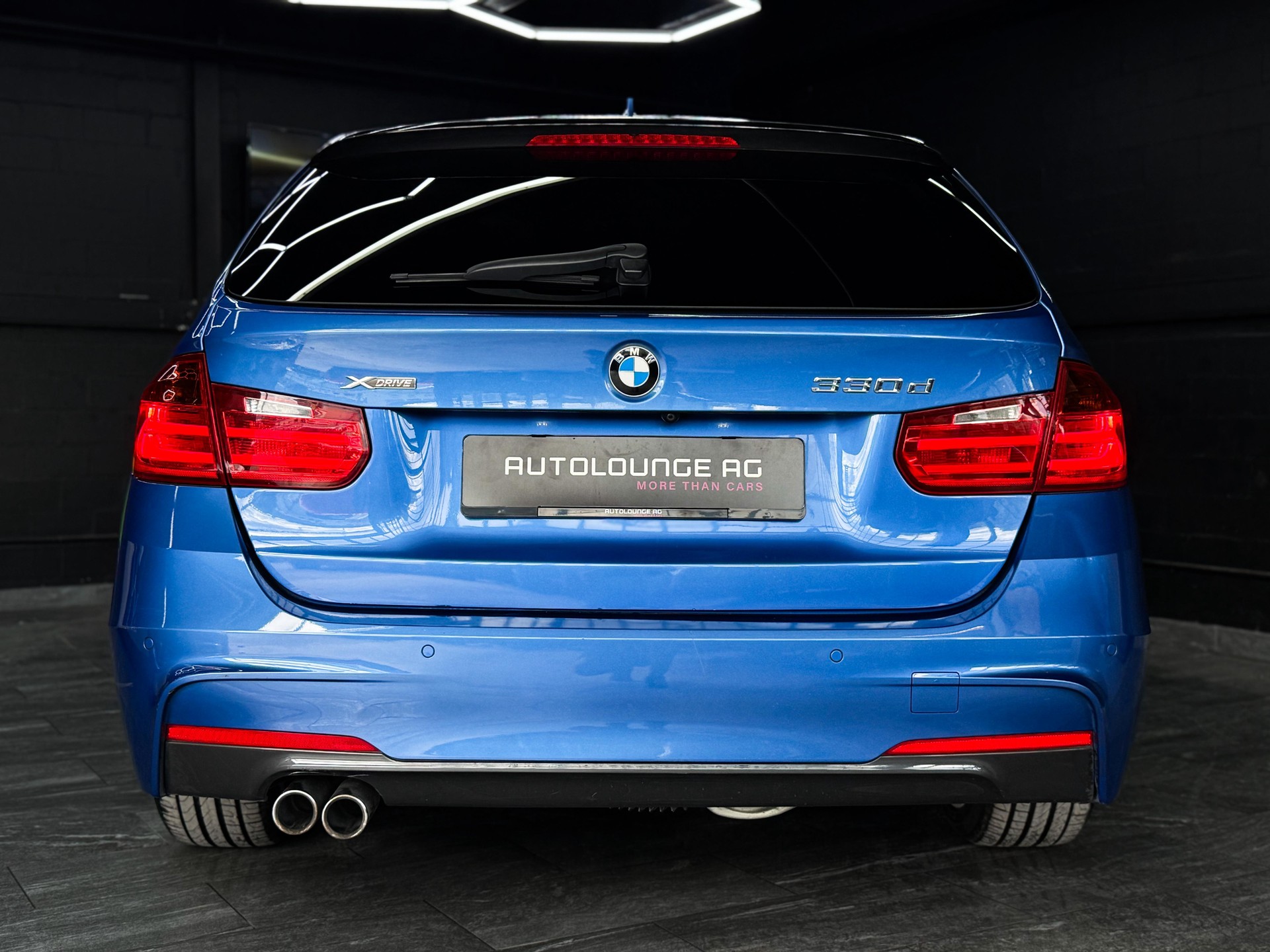 BMW 330d xDrive Touring M-Sport Steptronic-image-8