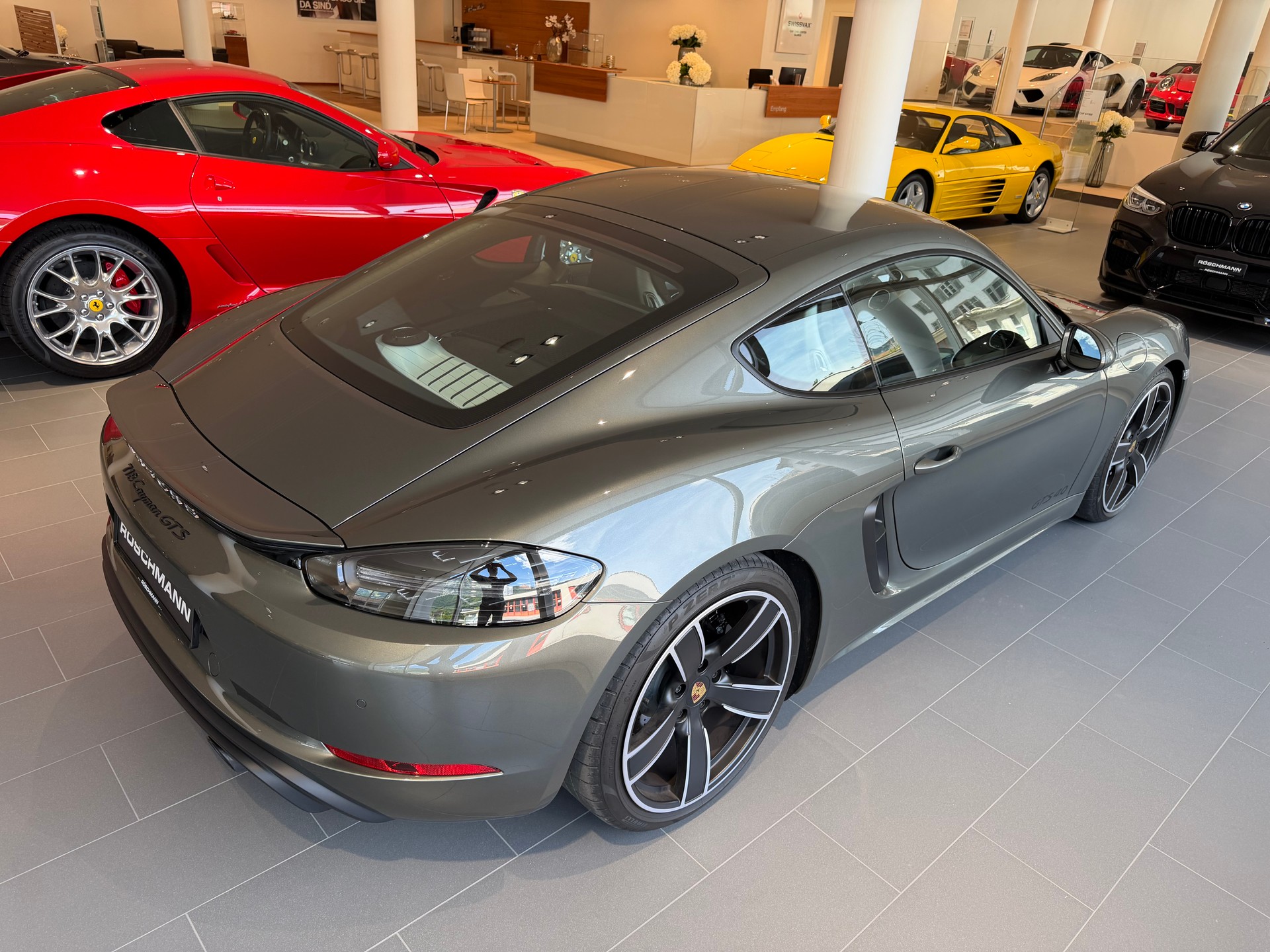 PORSCHE 718 Cayman GTS 4.0 PDK-image-6