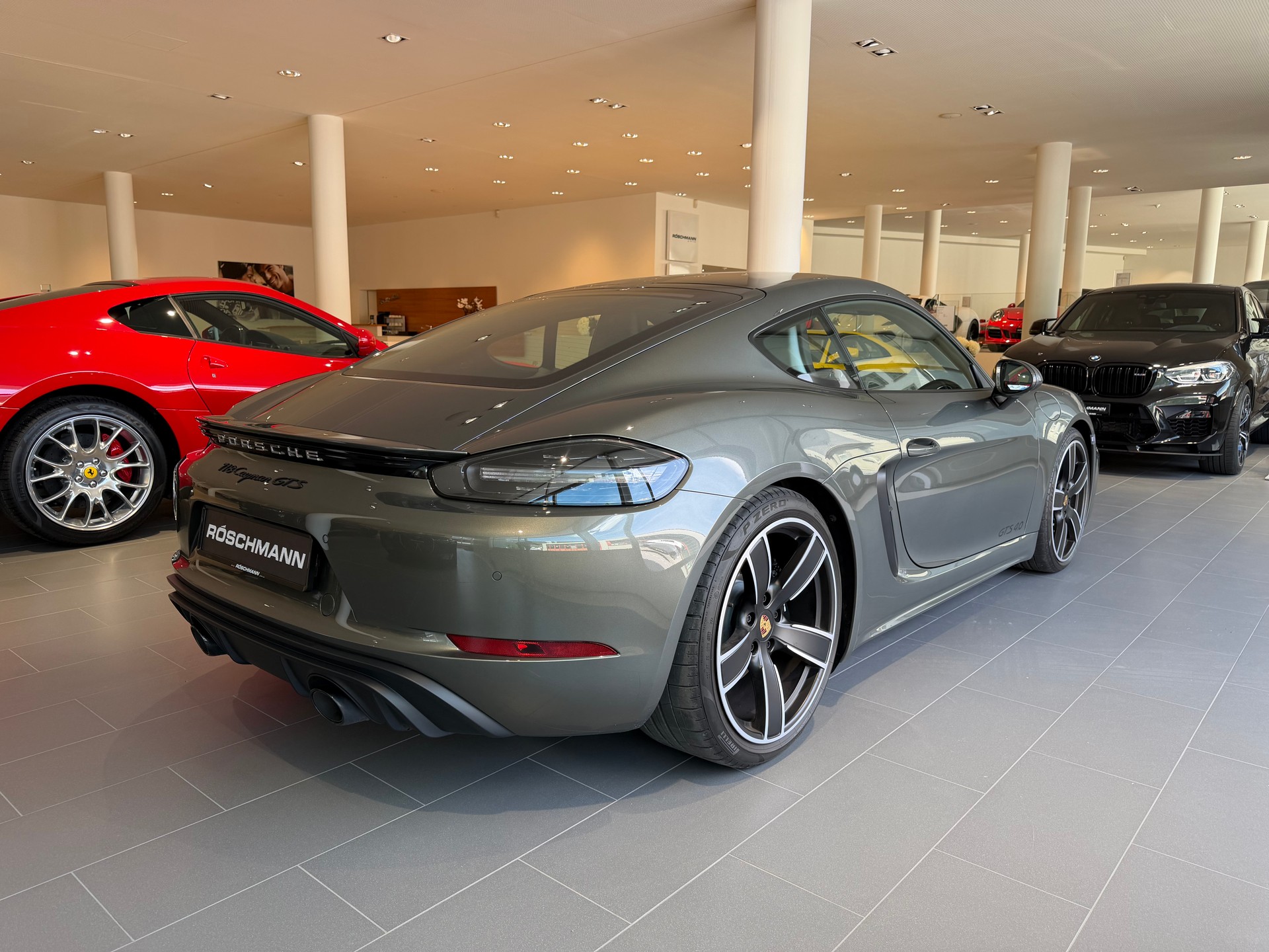 PORSCHE 718 Cayman GTS 4.0 PDK-image-4