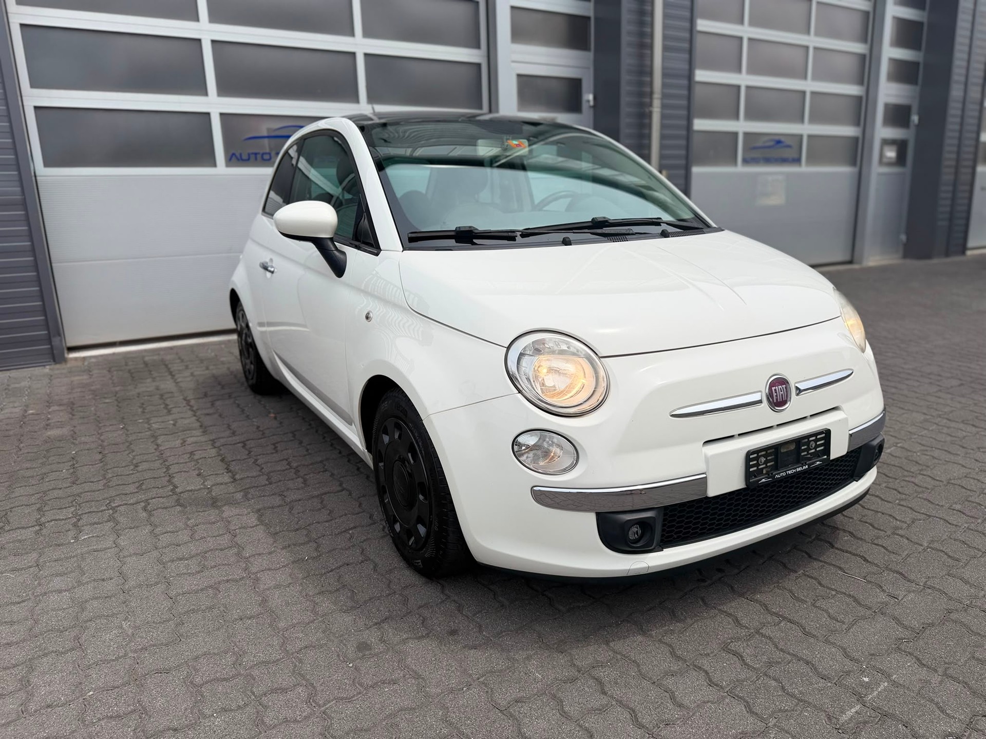FIAT 500 1.2 Pop-showroom-element-1