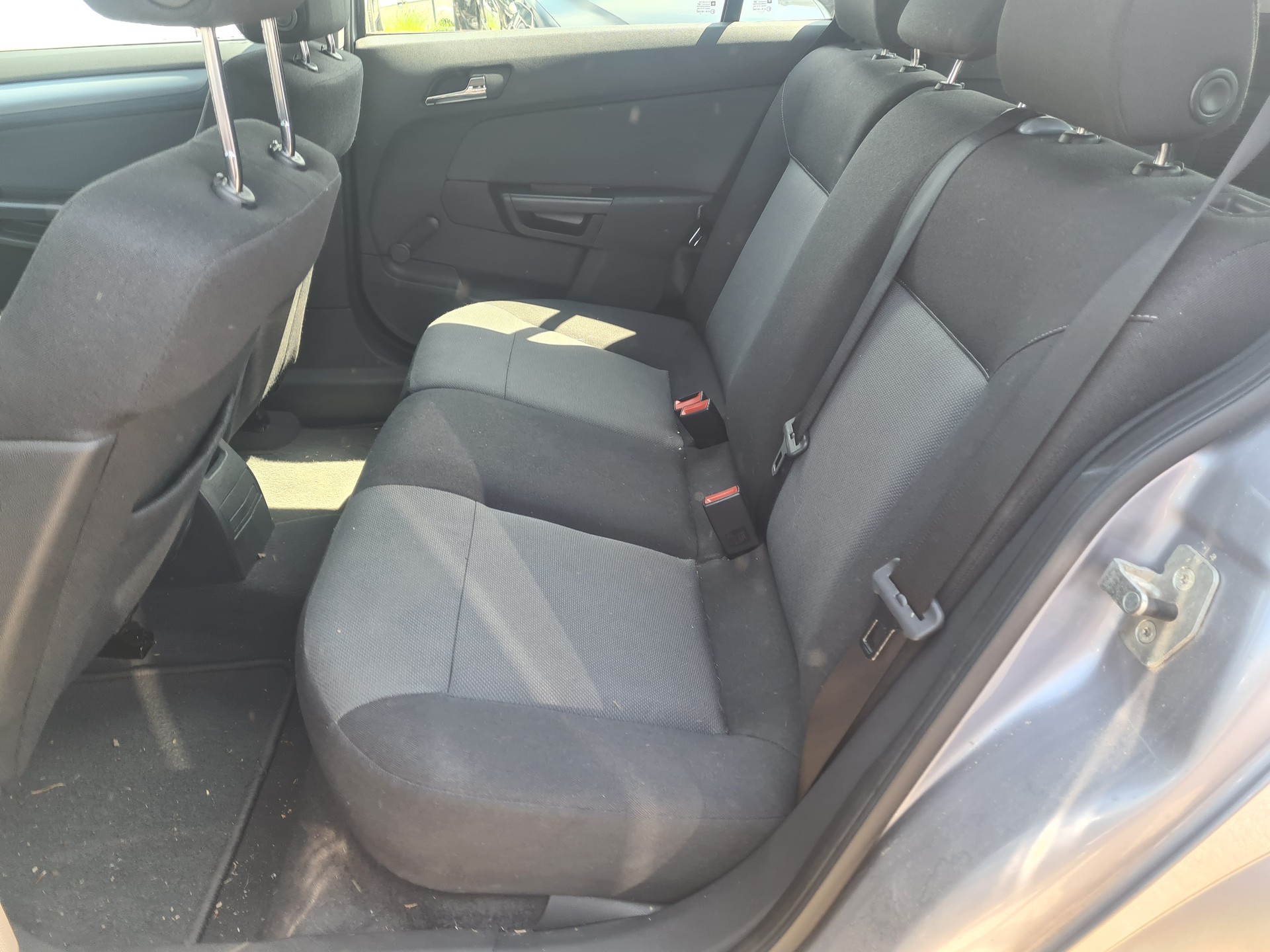OPEL Astra Caravan 1.6i 16V TP Sport-image-9