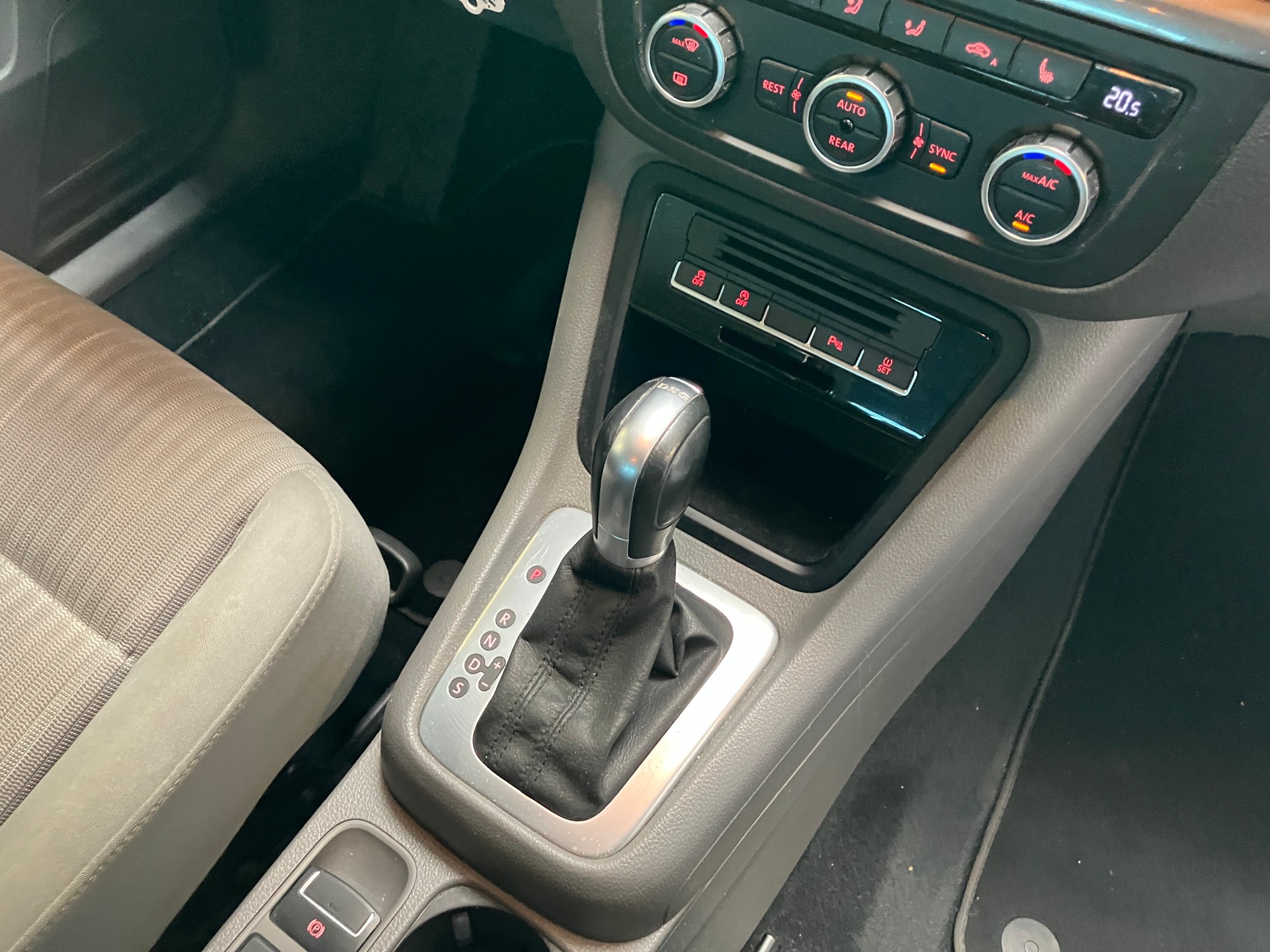 SEAT Alhambra 2.0 TDI Reference Eco DSG-image-28