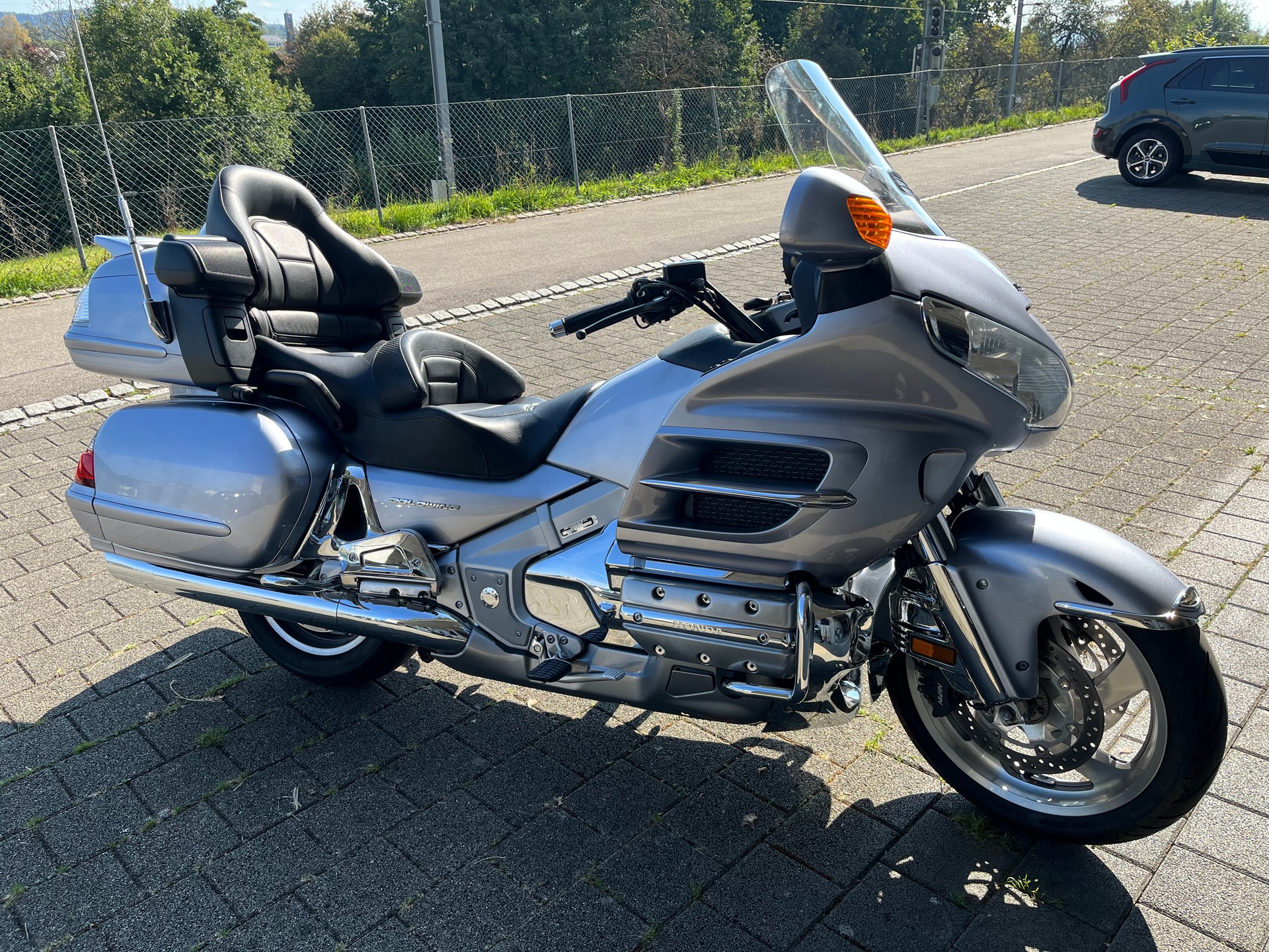 HONDA GL 1800 A Goldwing-image-1