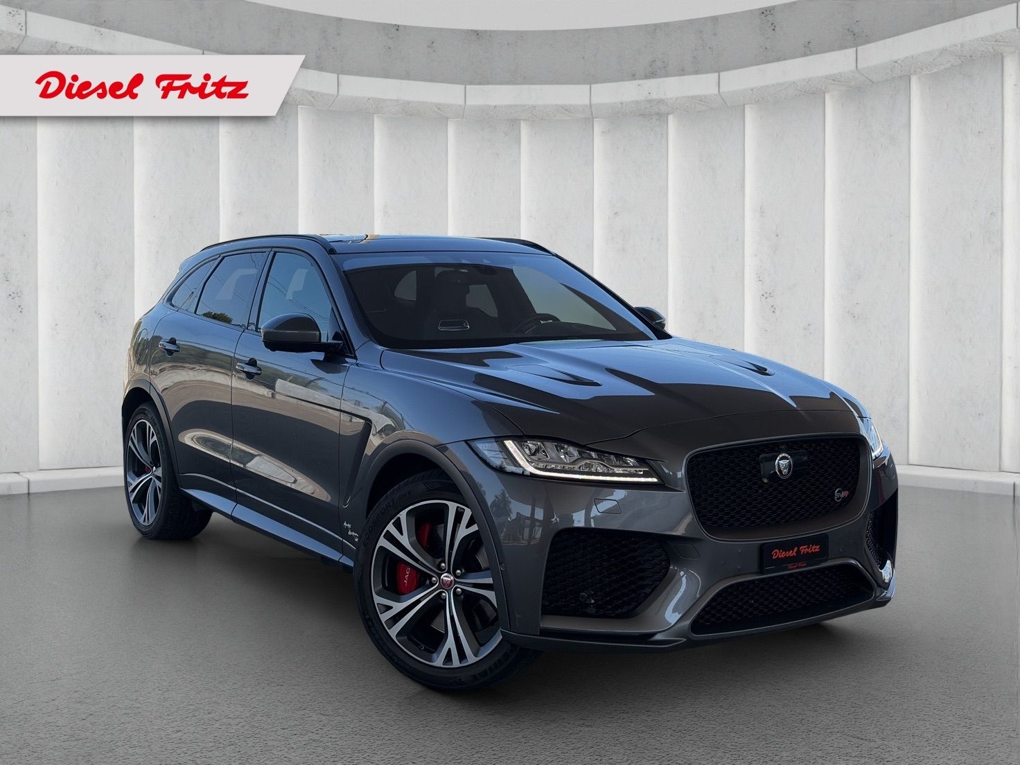JAGUAR F-Pace 5.0 V8 SVR AWD Automatik-image-6