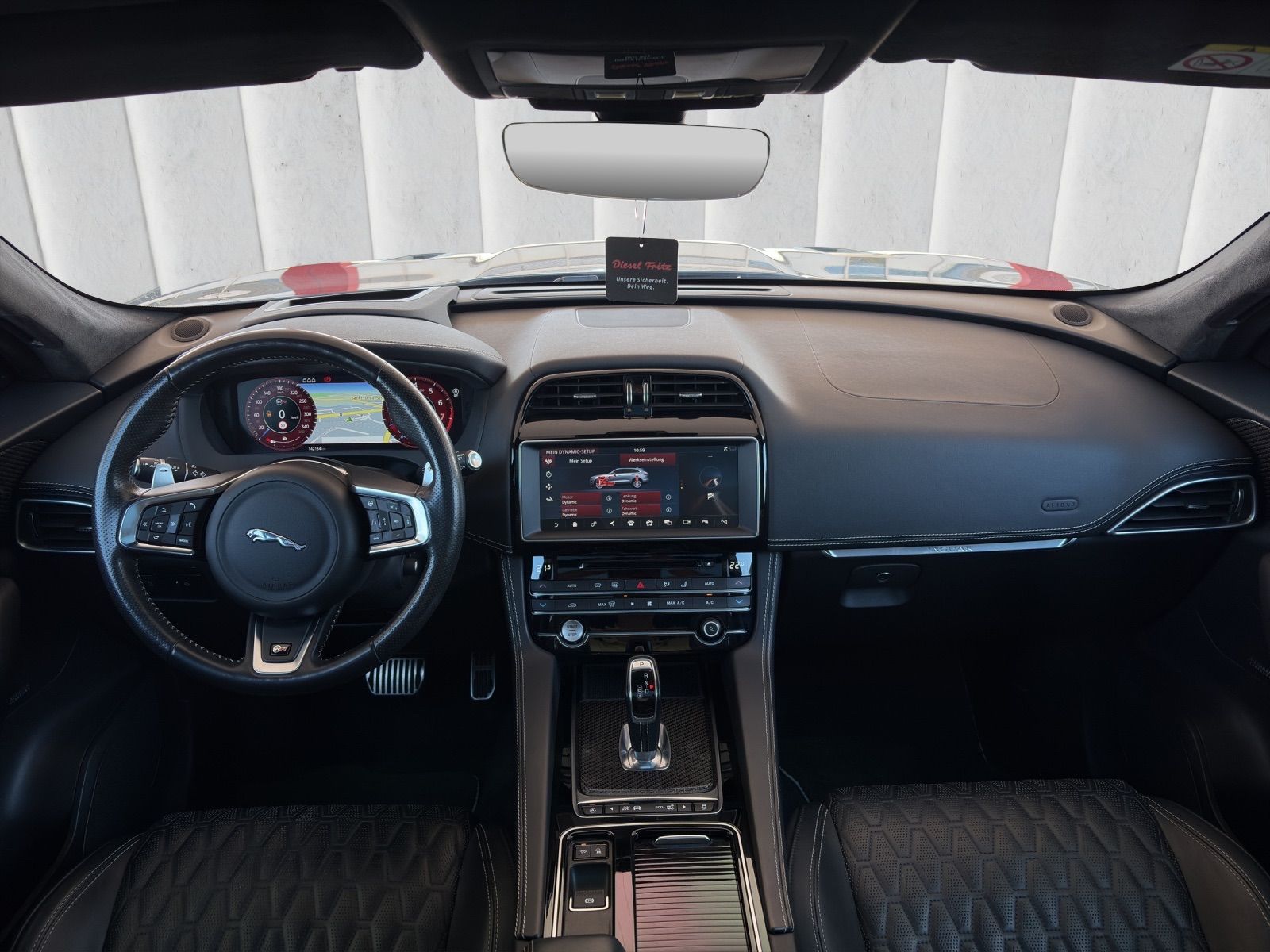 JAGUAR F-Pace 5.0 V8 SVR AWD Automatik-image-12