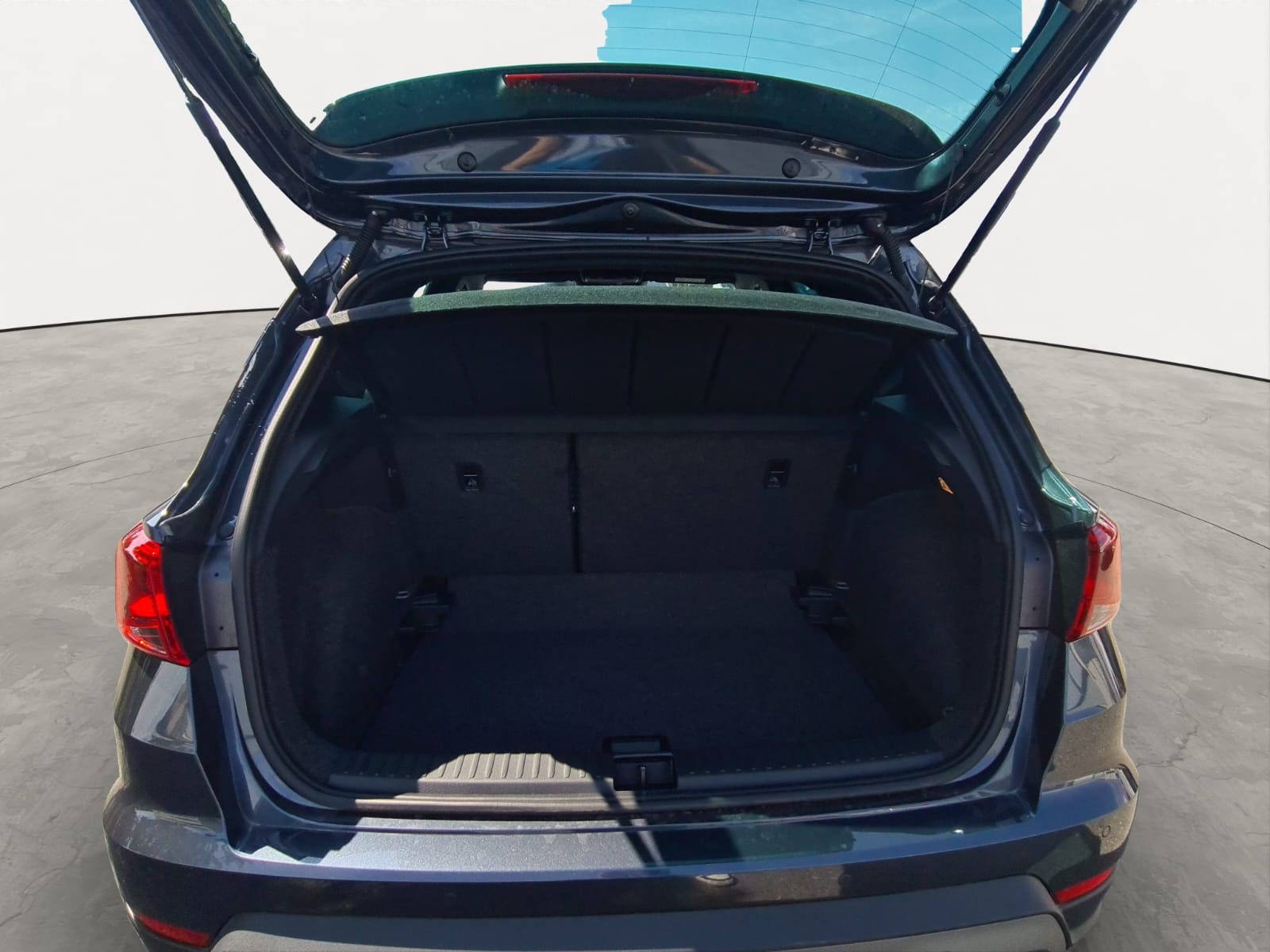 SEAT Arona 1.0 TSI Eco Style DSG-image-8