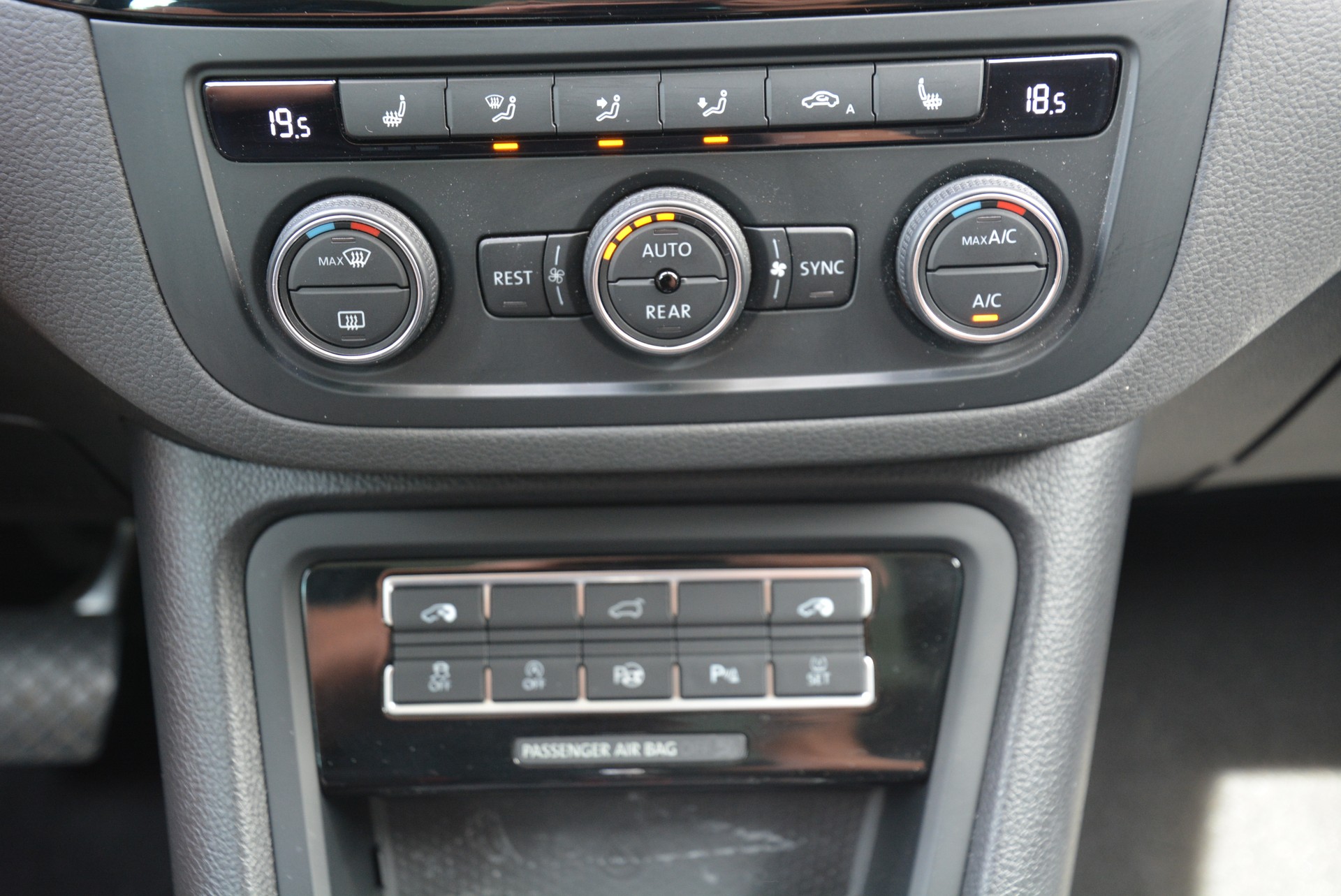 SEAT Alhambra 1.4 TSI DSG Hola FR-image-11