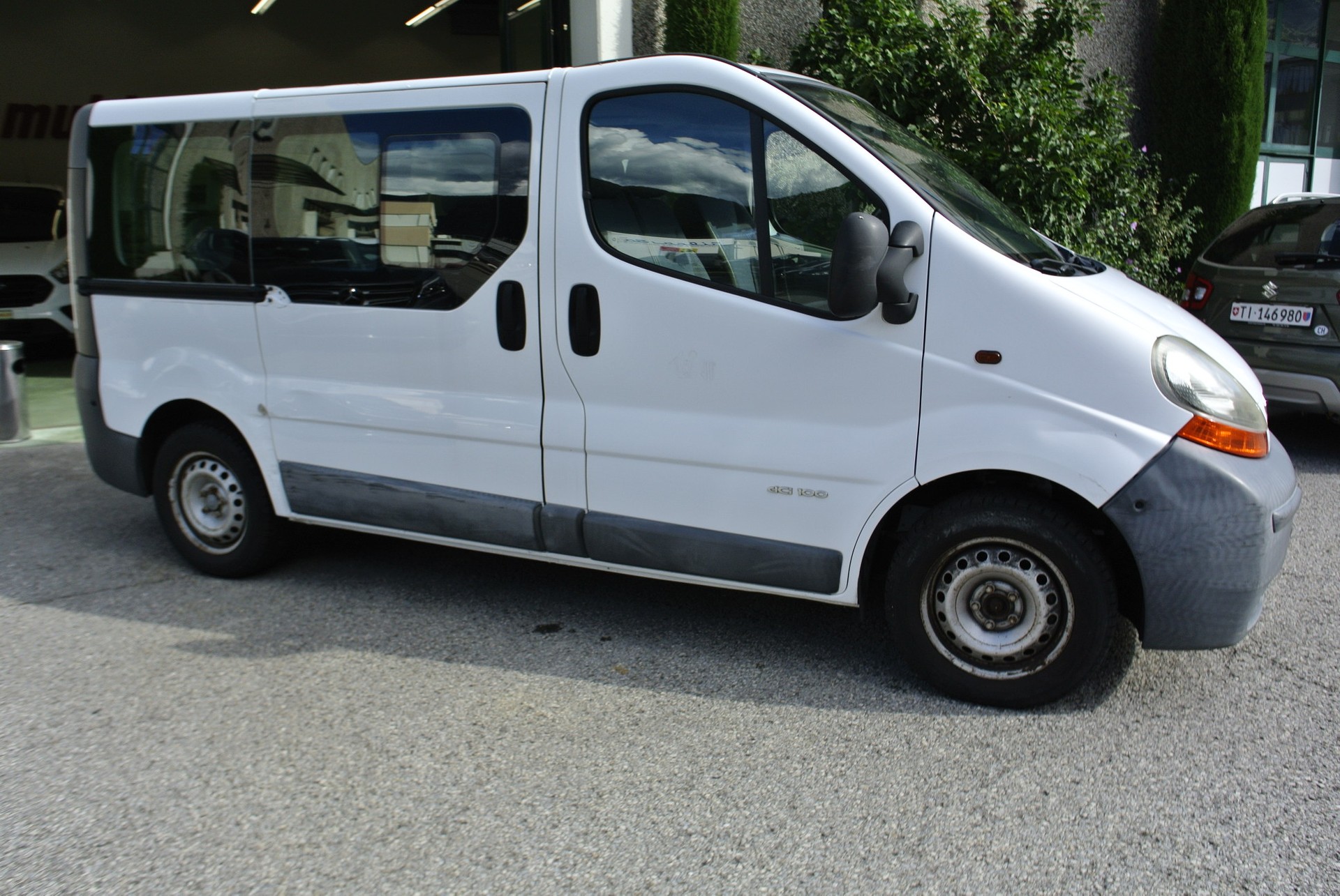 RENAULT Trafic 1.9 dCi 100 2.9t-showroom-element-3