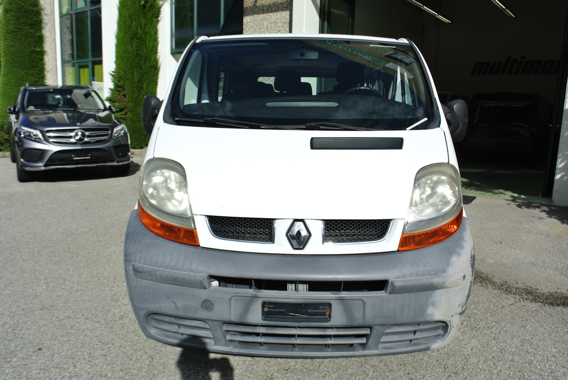 RENAULT Trafic 1.9 dCi 100 2.9t-showroom-element-1