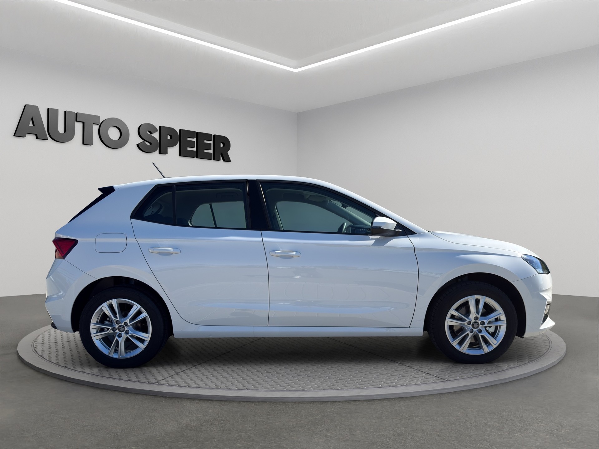 SKODA Fabia 1.5 TSI Selection DSG-showroom-element-2
