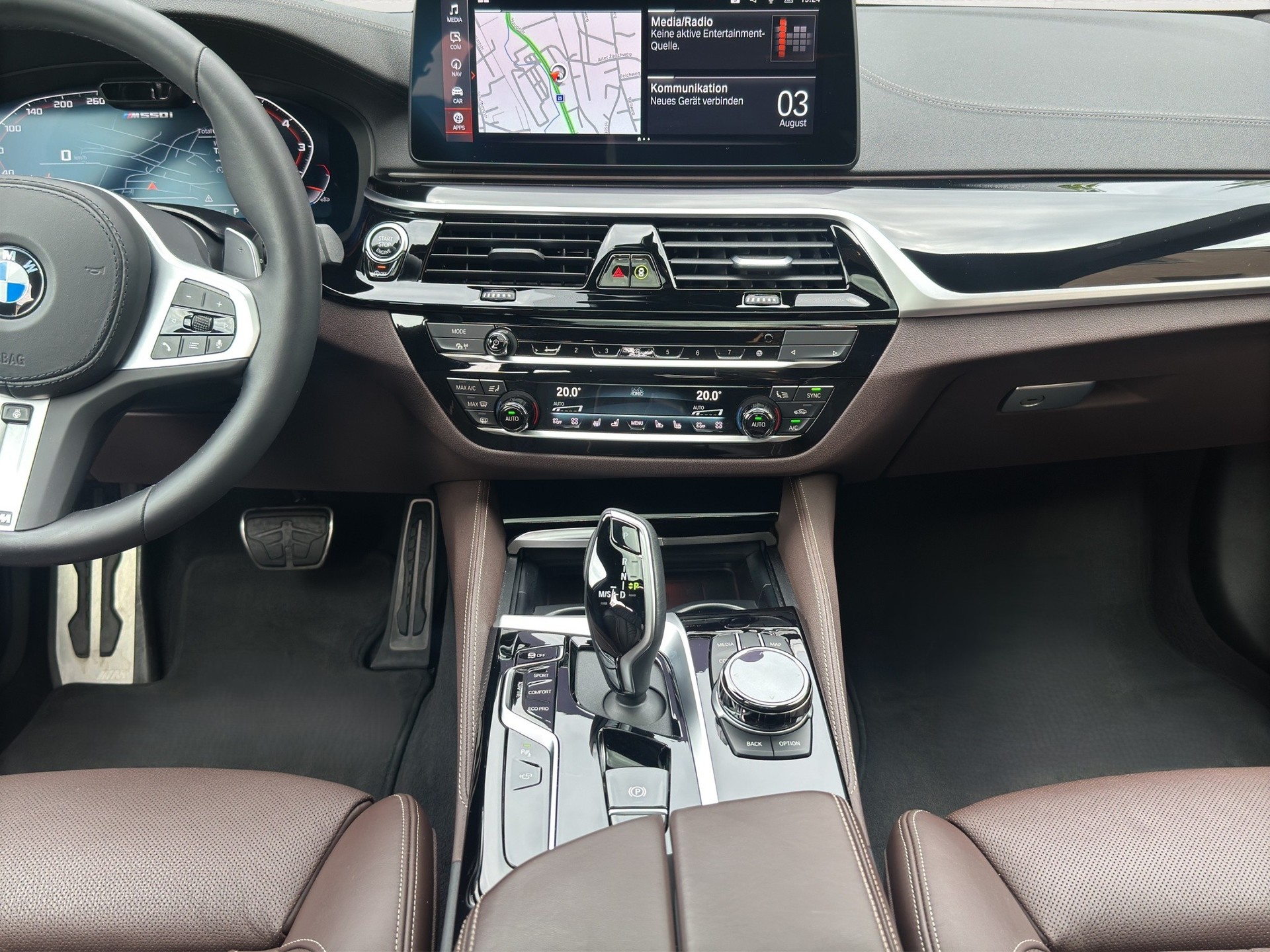 BMW M550i xDrive FACLIFT Exclusiv AHK / Standheizung / ACC-image-22