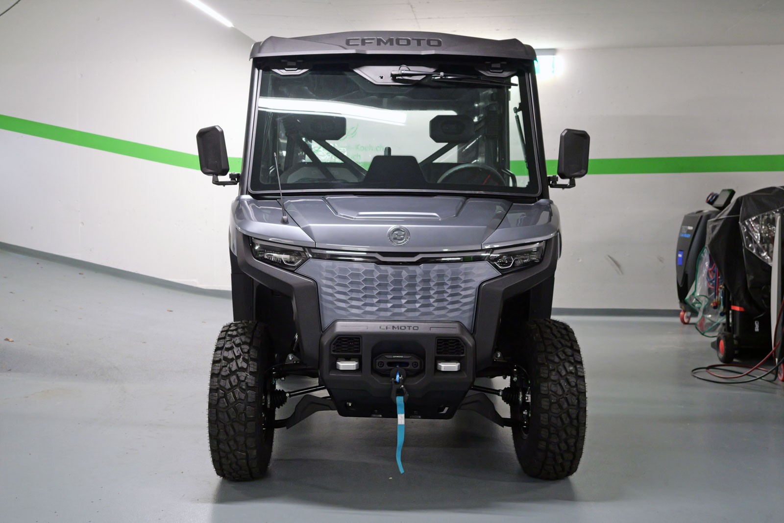 CF MOTO UFORCE U6 EV-image-1