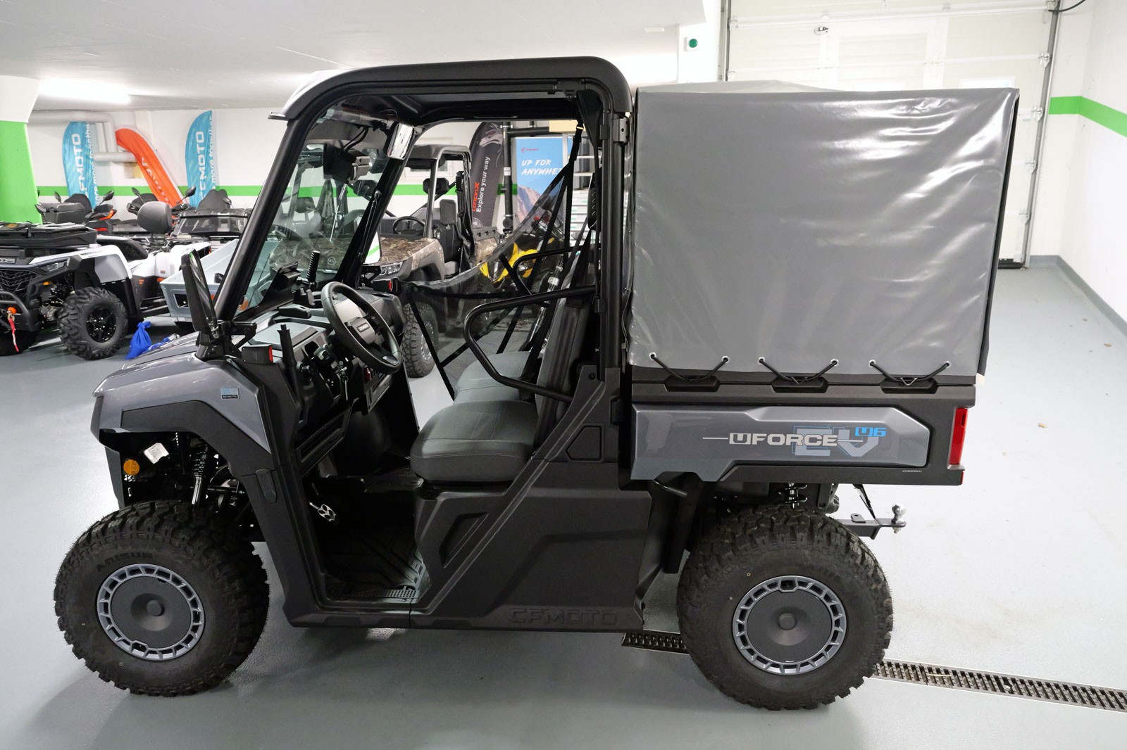 CF MOTO UFORCE U6 EV-image-3
