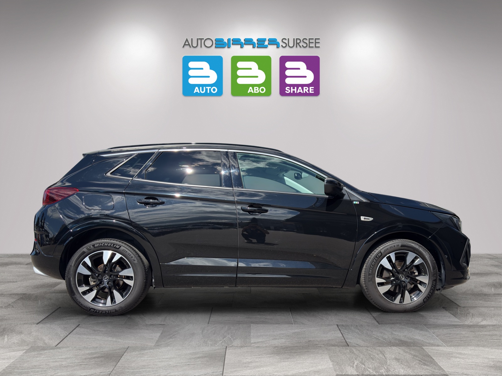 OPEL Grandland 1.2 T Ultimate-showroom-element-3
