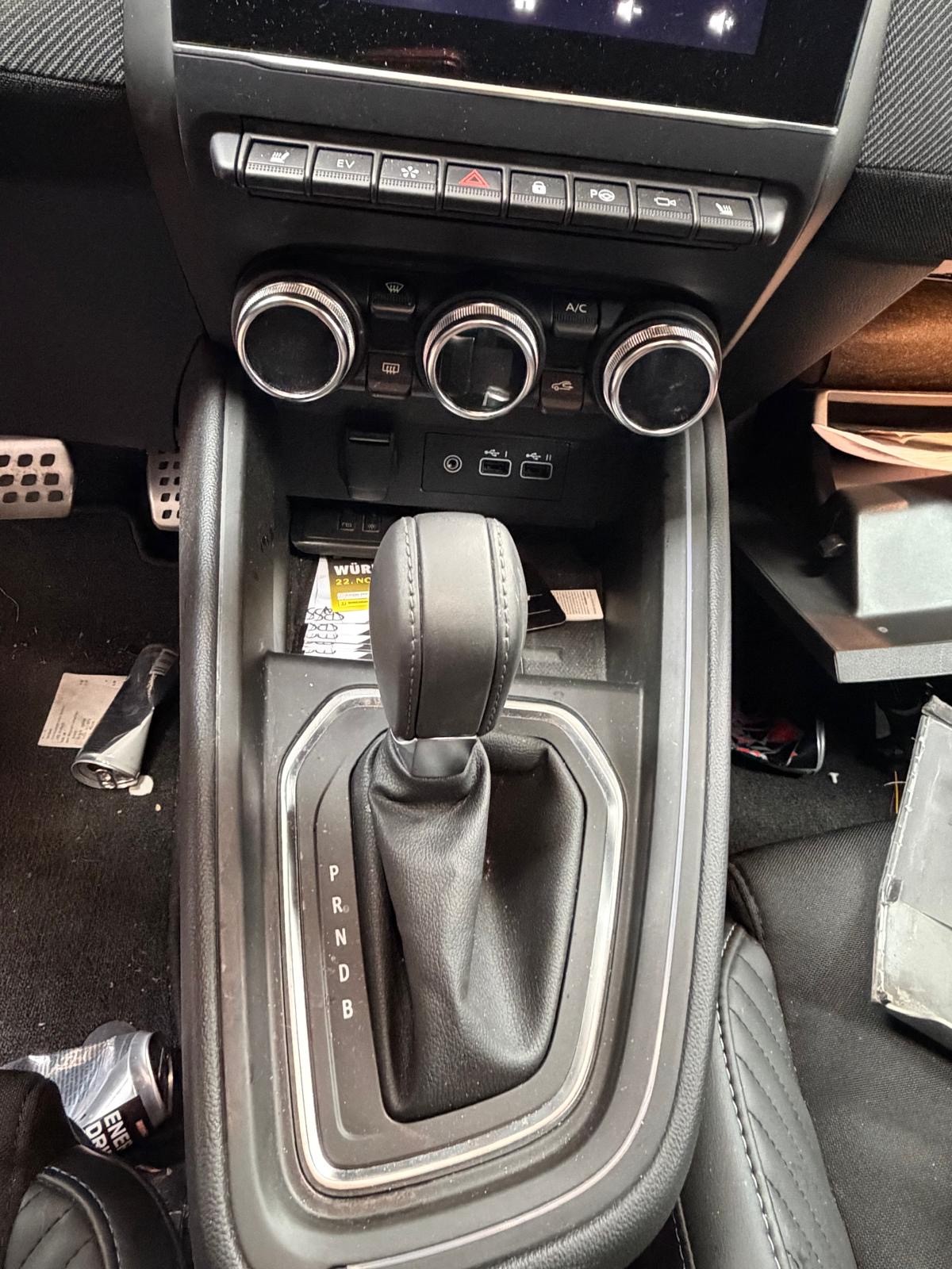 RENAULT Clio 1.6 E-Tech Esprit Alpine-image-14