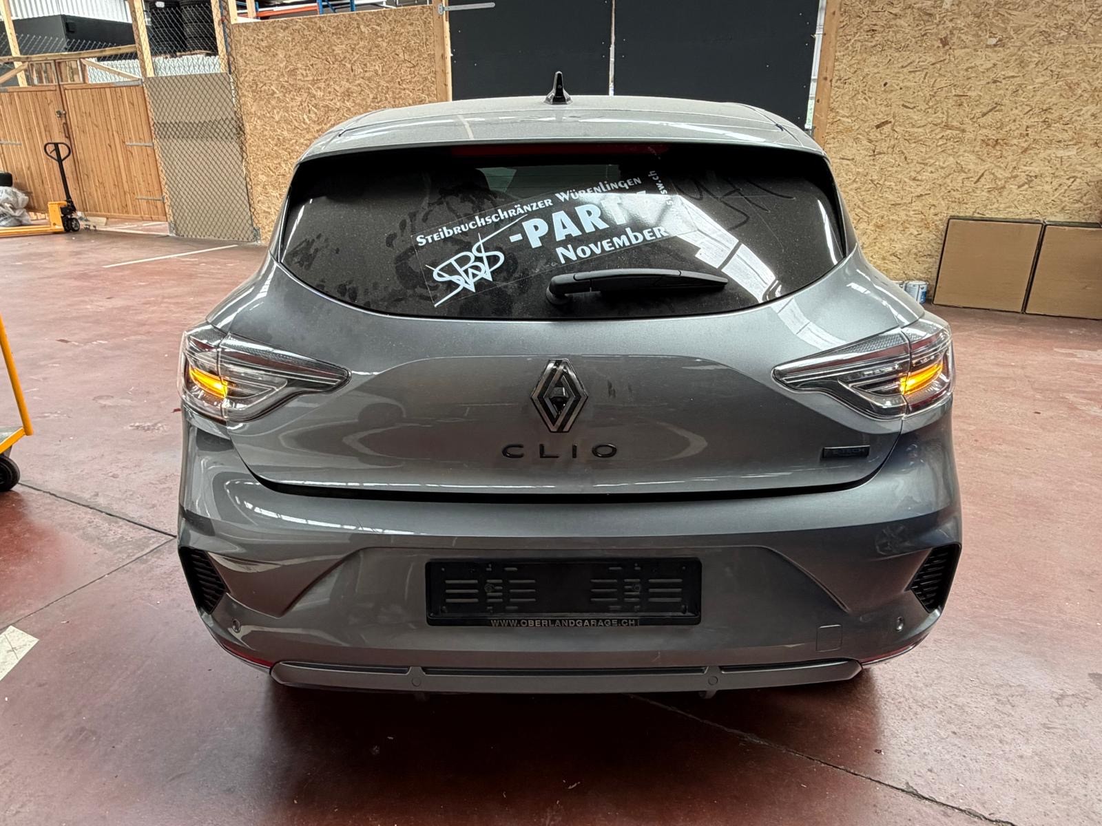 RENAULT Clio 1.6 E-Tech Esprit Alpine-image-6