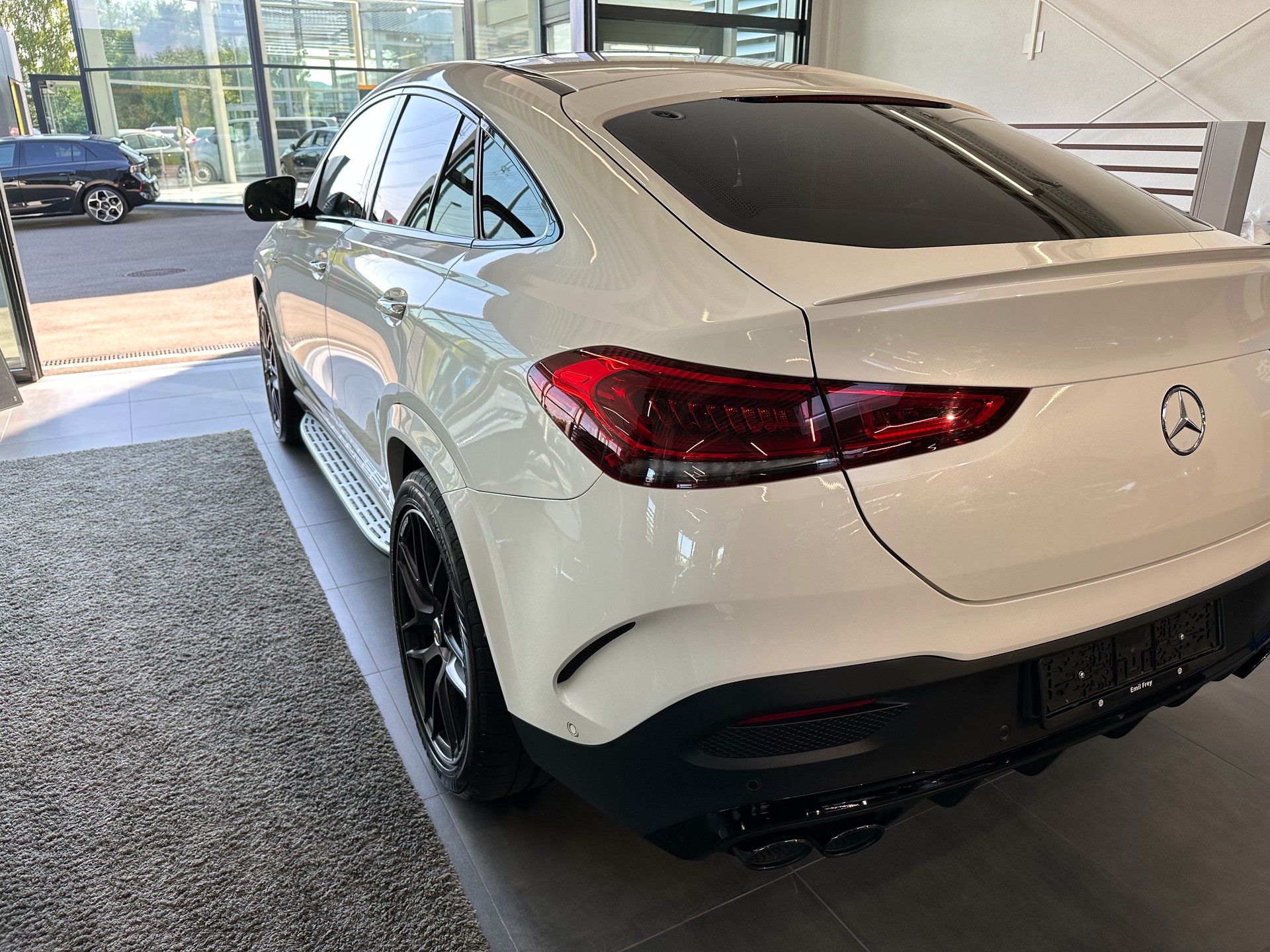 MERCEDES-BENZ GLE 53 AMG 4matic+-image-3