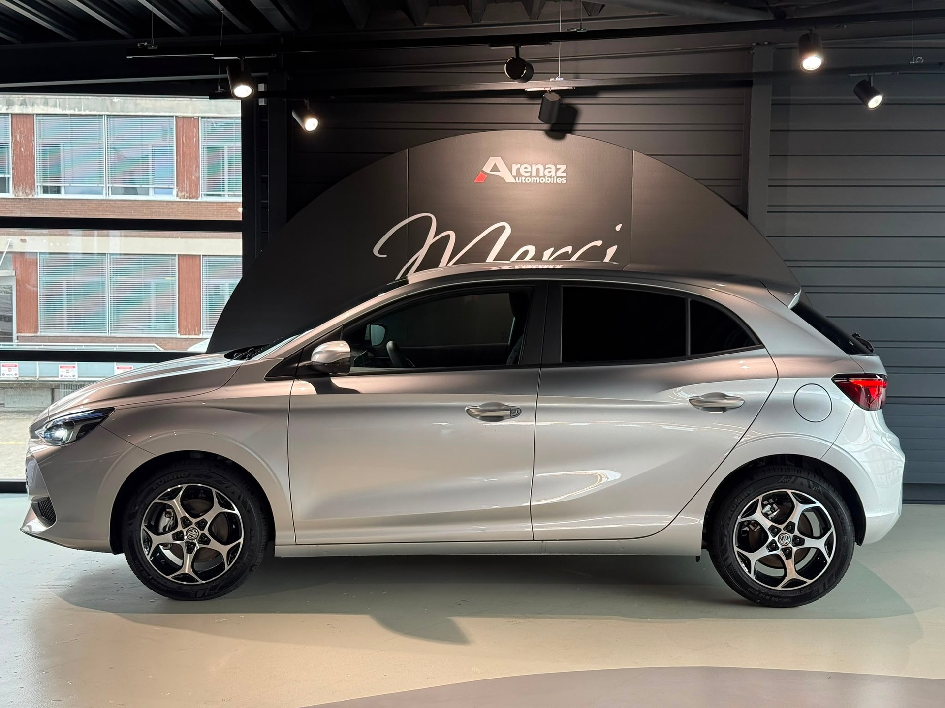 MG 3 1.5 Hybrid Luxury Aut.-showroom-element-3
