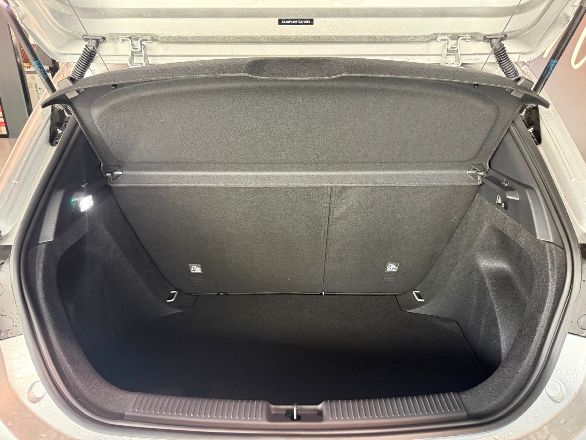MG 3 1.5 Hybrid Luxury Aut.-image-23